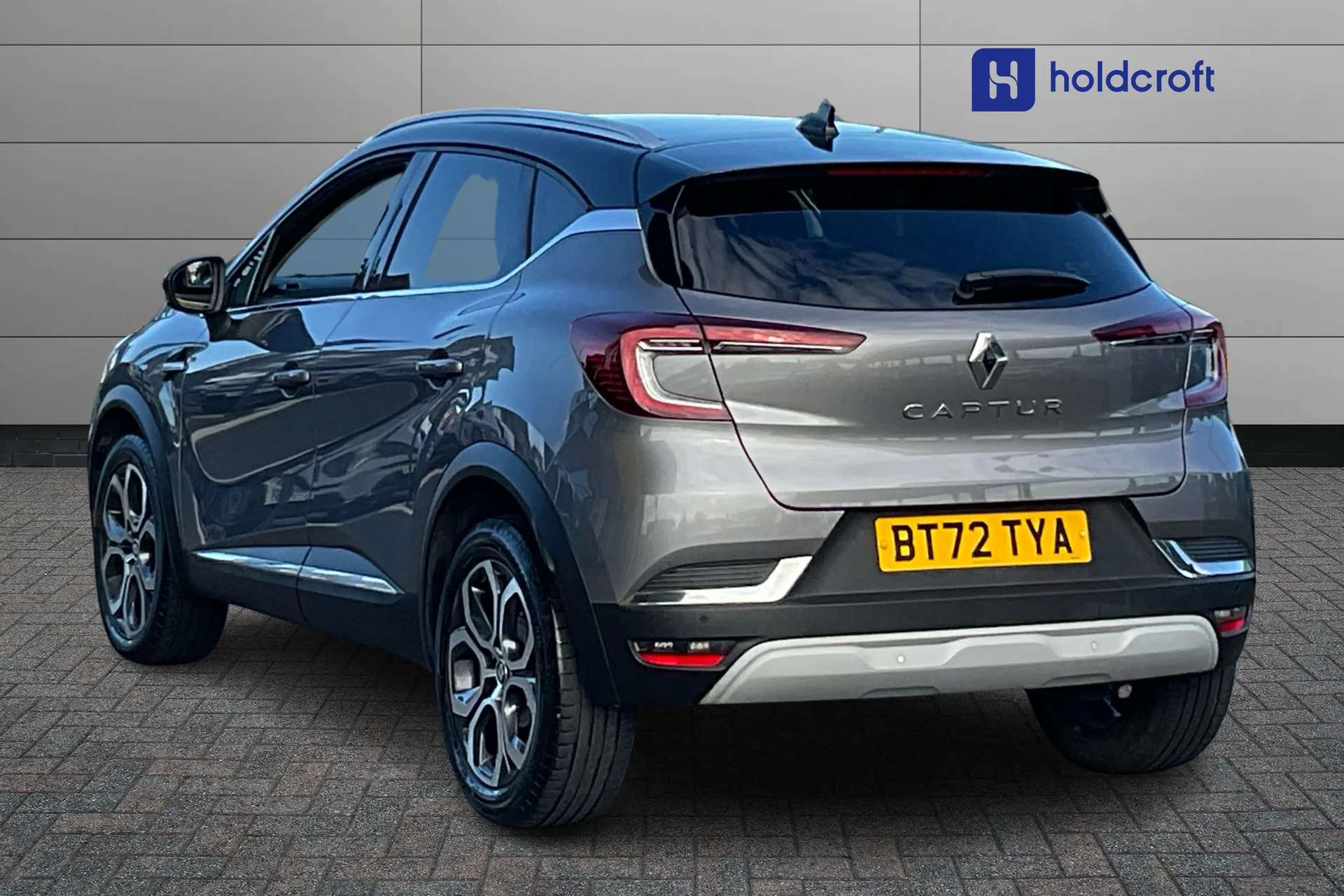 A 2022 RENAULT CAPTUR 1.3 Mild hybrid 140 Techno 5dr A 2022 RENAULT CAPTUR 1.3 Mild hybrid 140 Techno 5dr