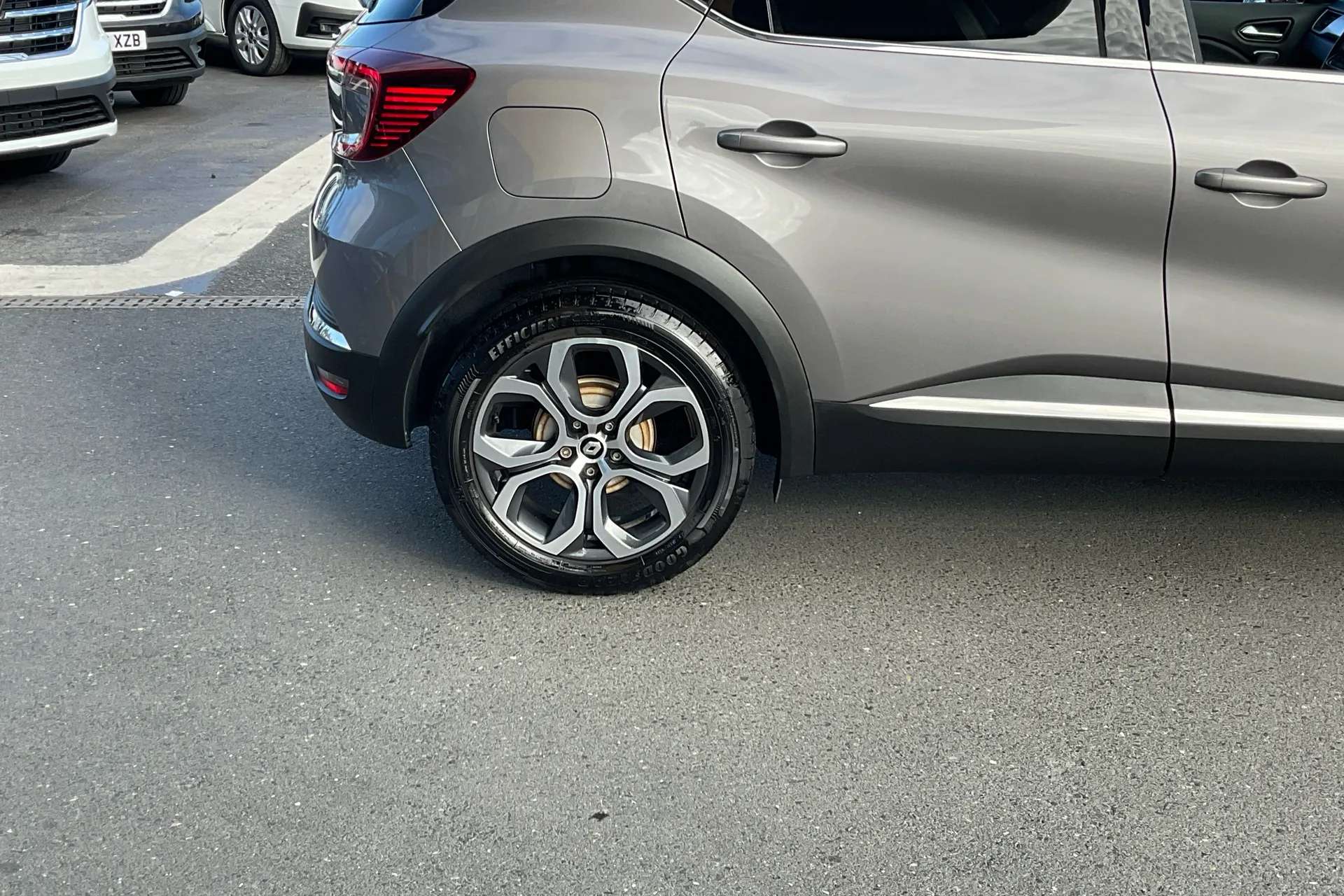 A 2022 RENAULT CAPTUR 1.3 Mild hybrid 140 Techno 5dr A 2022 RENAULT CAPTUR 1.3 Mild hybrid 140 Techno 5dr
