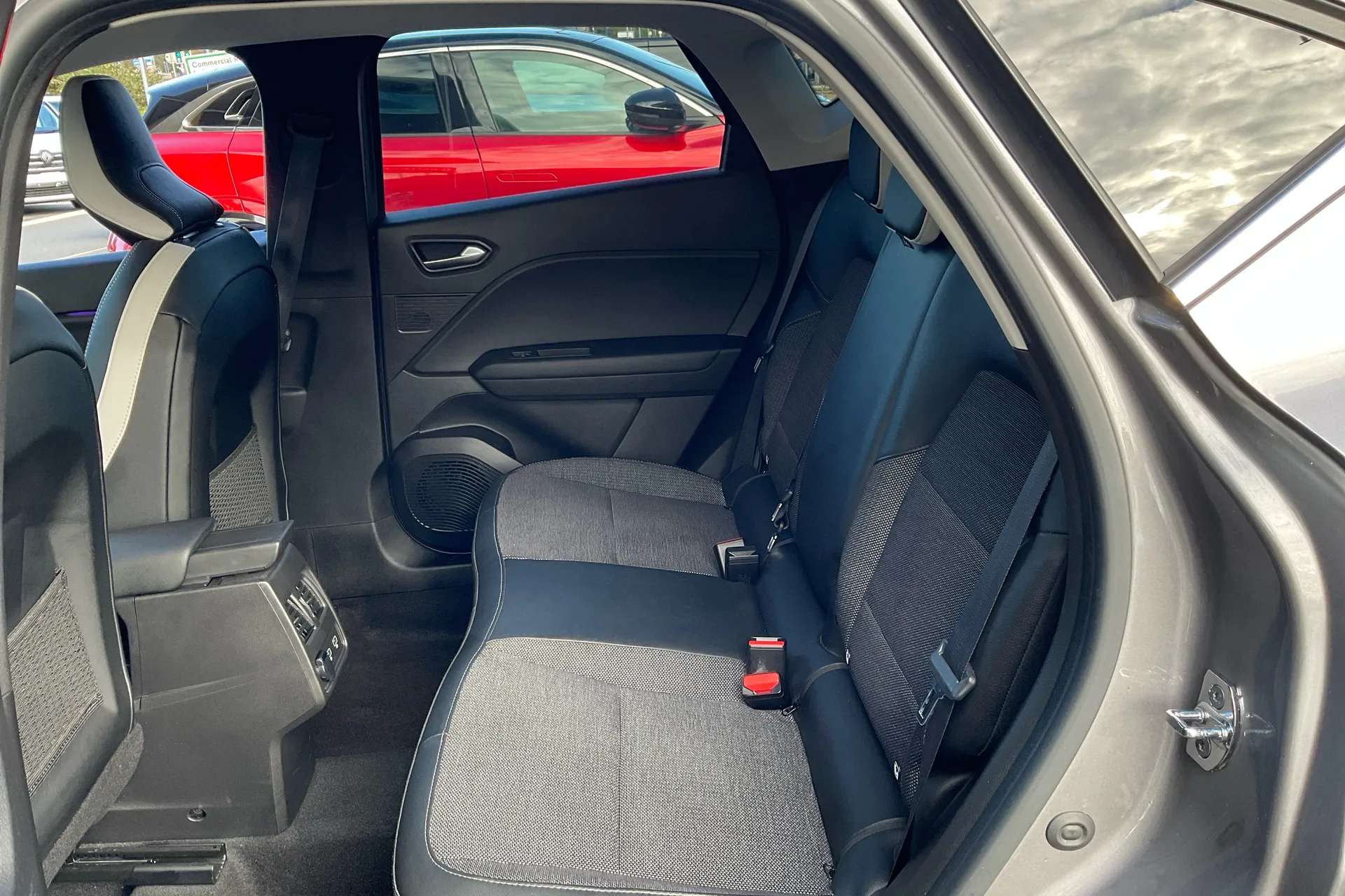 2022 RENAULT CAPTUR 2022 RENAULT CAPTUR