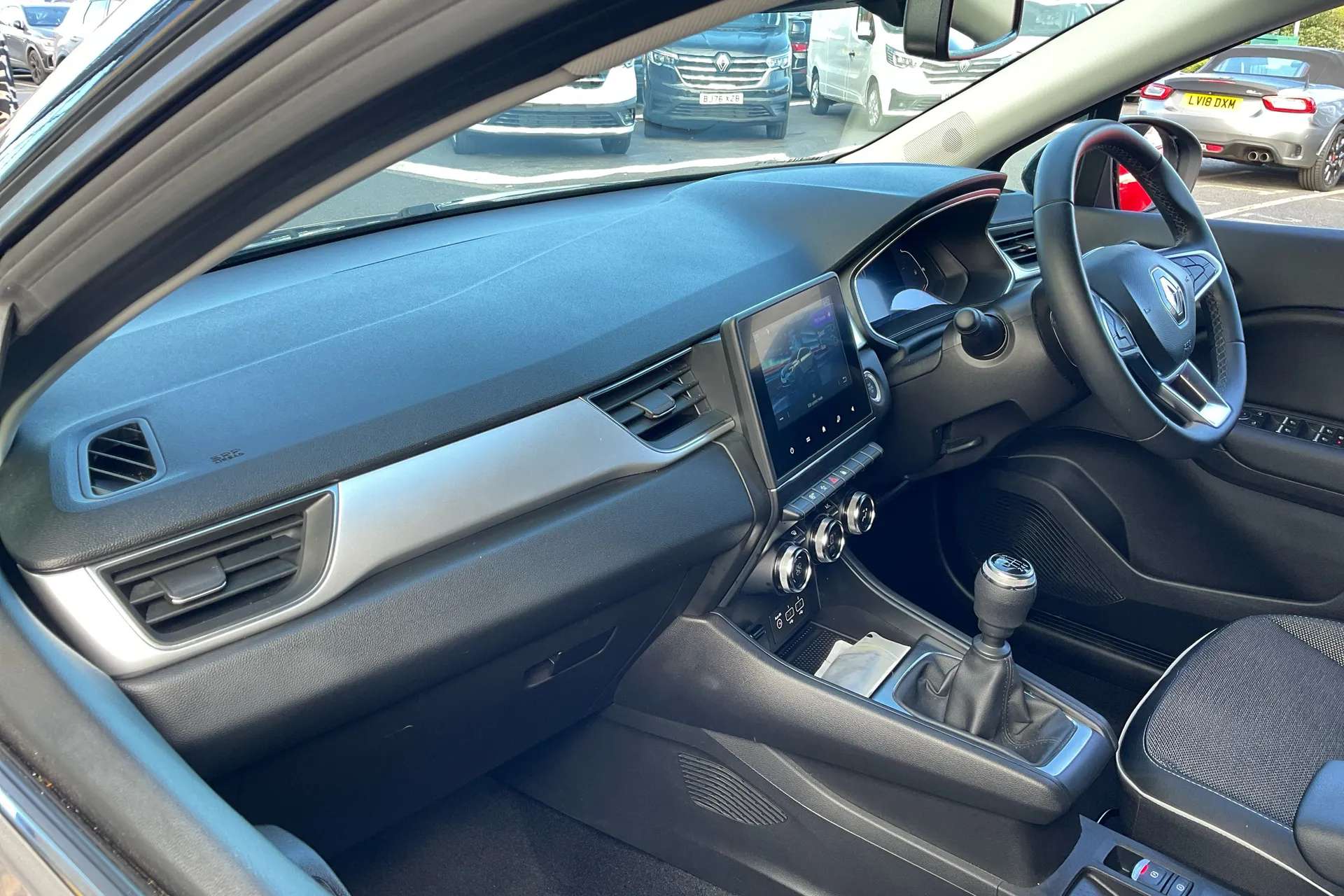 2022 RENAULT CAPTUR 2022 RENAULT CAPTUR