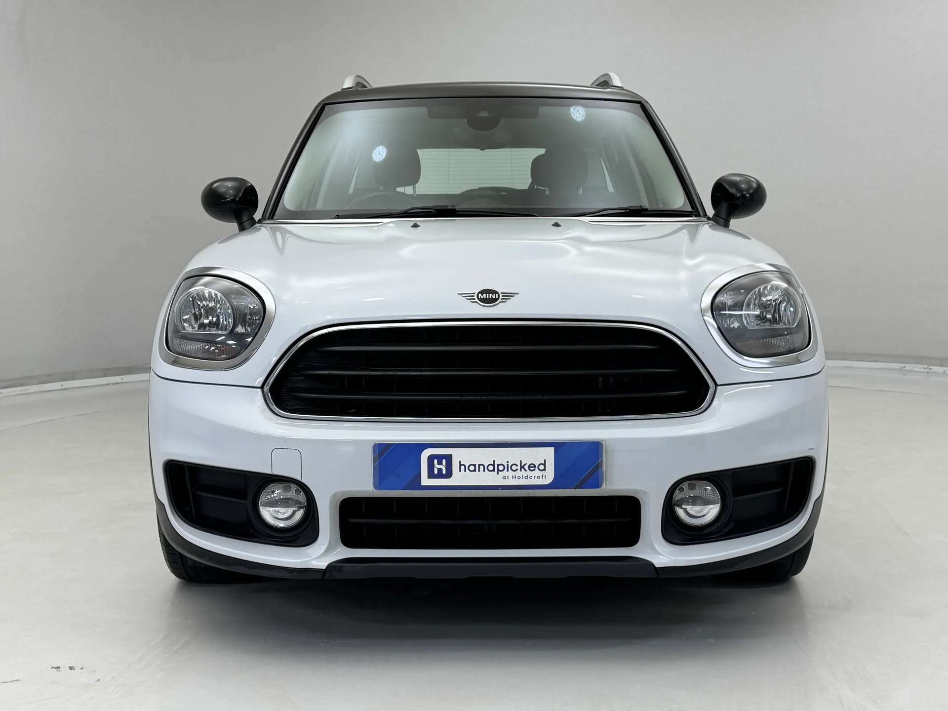 A 2018 MINI COUNTRYMAN 1.5 Cooper 5dr ð BLACK ROOF/MIRRORS ð A 2018 MINI COUNTRYMAN 1.5 Cooper 5dr ð BLACK ROOF/MIRRORS ð