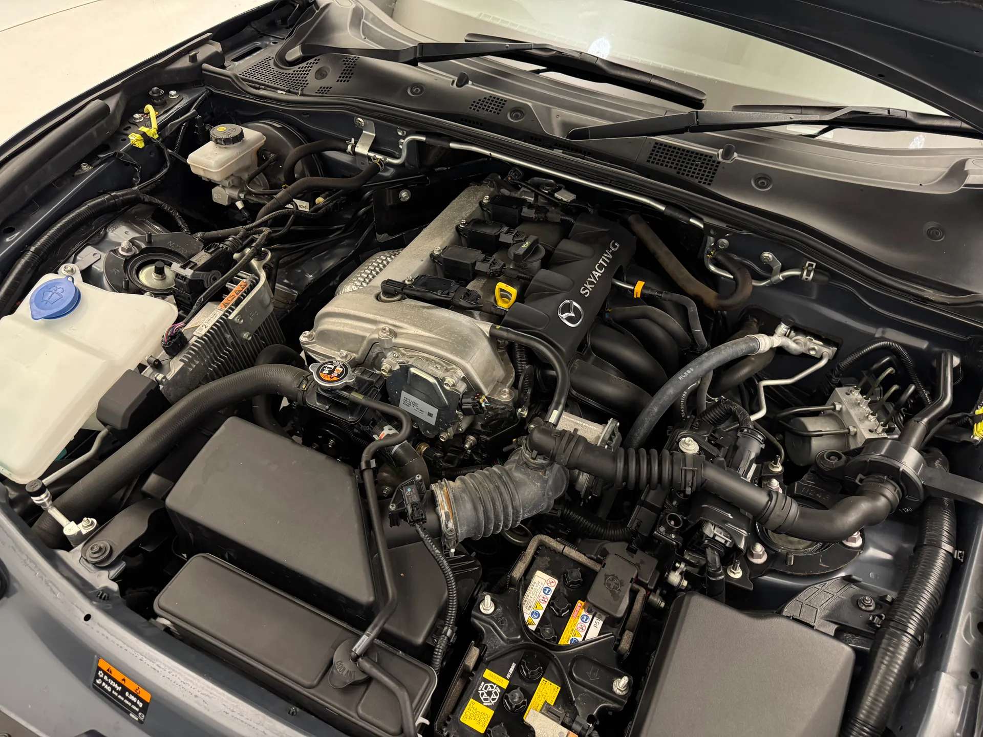 2021 MAZDA MX-5 2021 MAZDA MX-5