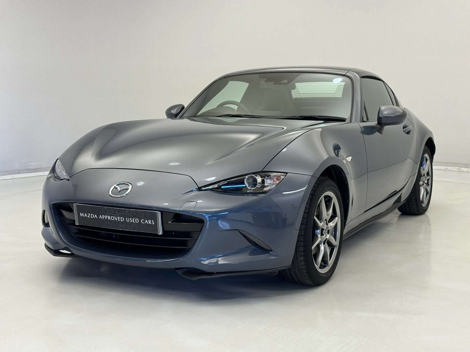 2021 MAZDA MX-5 2021 MAZDA MX-5