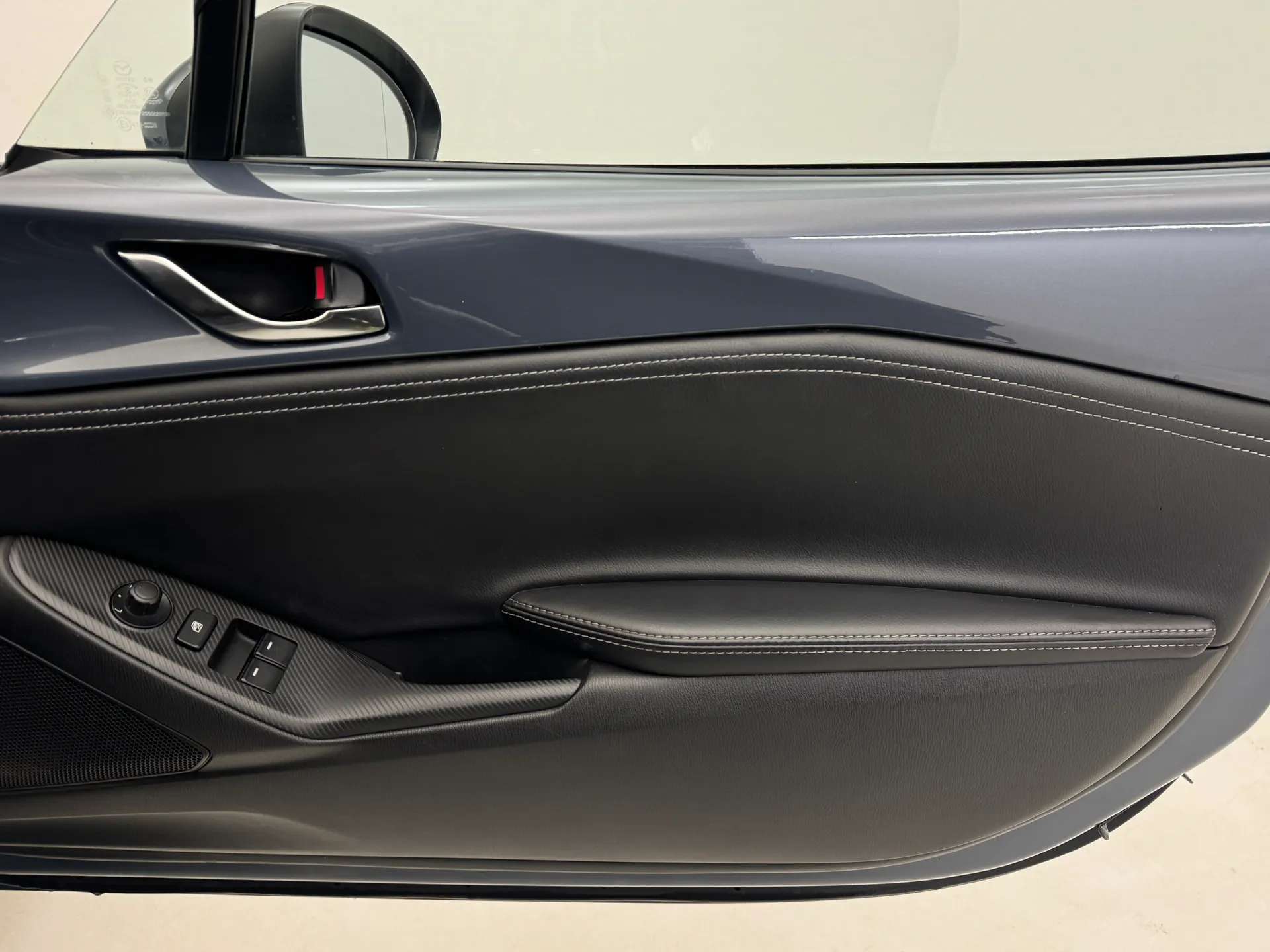 2021 MAZDA MX-5 2021 MAZDA MX-5