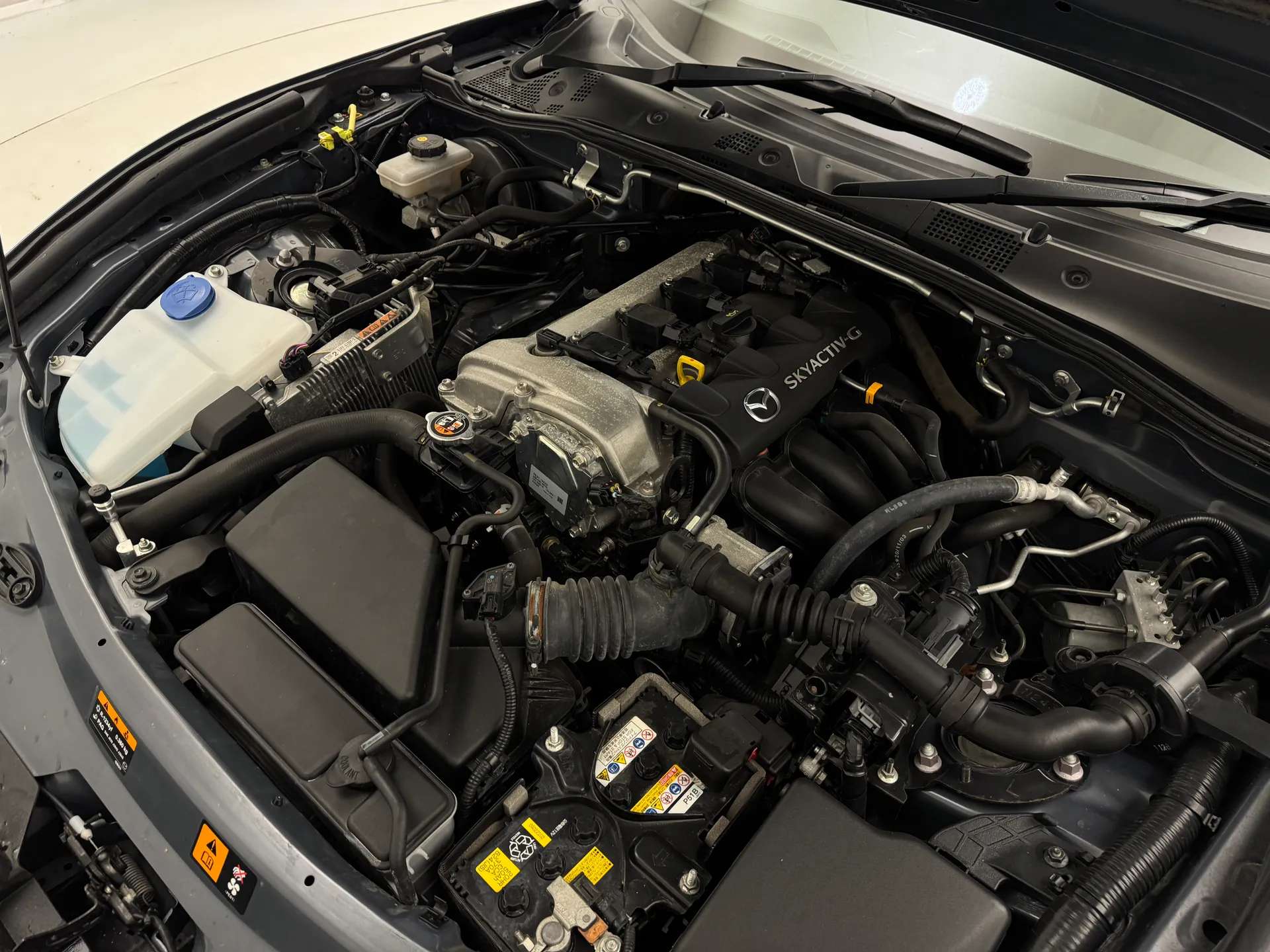 2021 MAZDA MX-5 2021 MAZDA MX-5