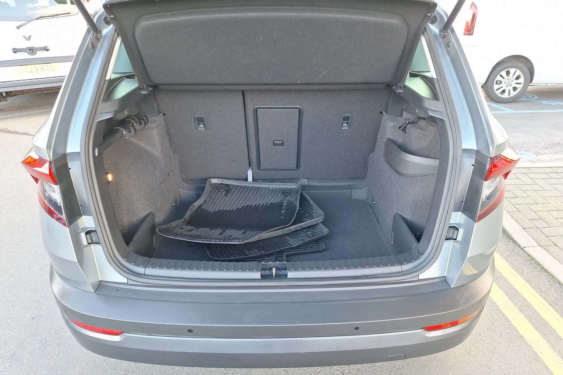 2019 SKODA KAROQ 2019 SKODA KAROQ