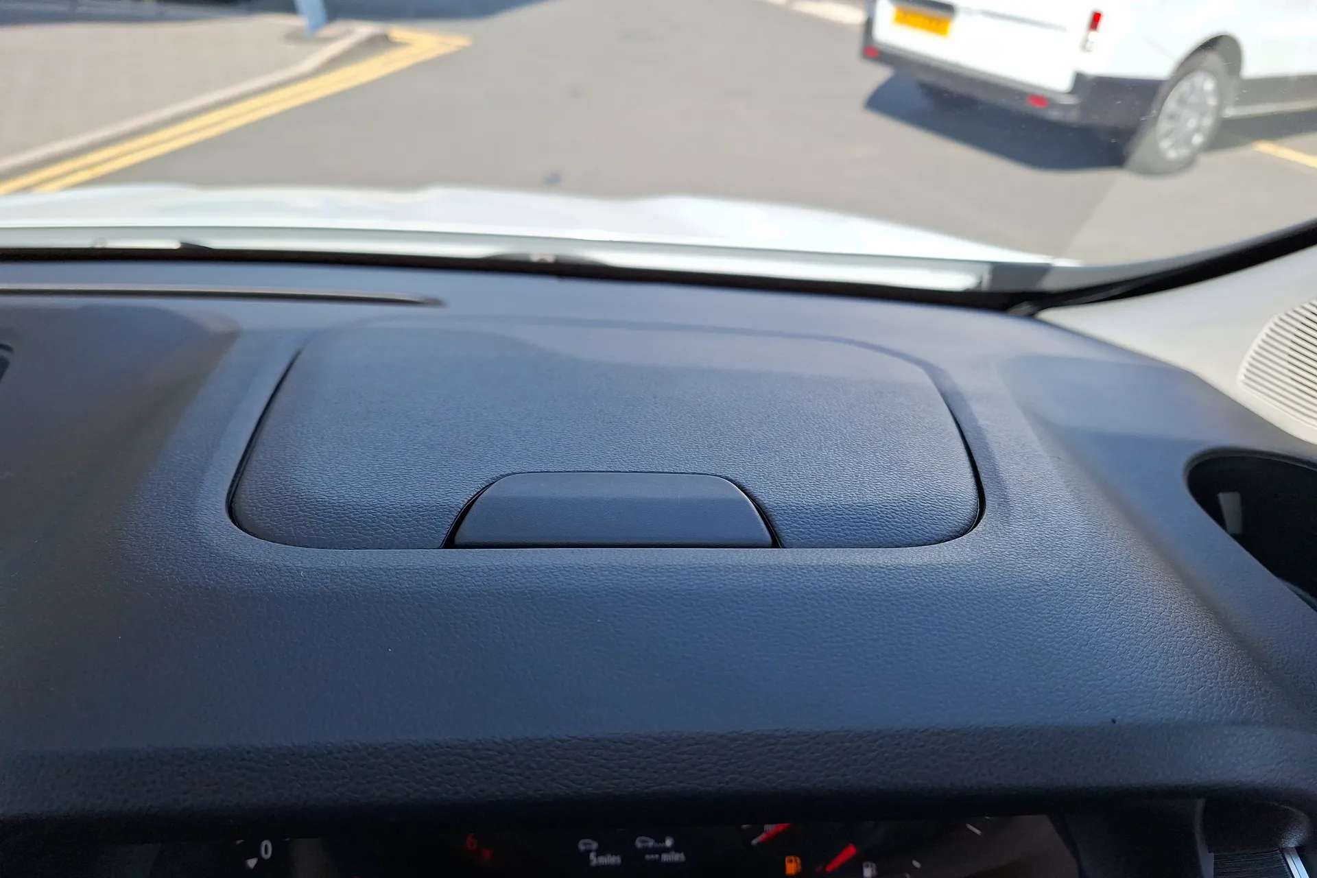 2024 RENAULT TRAFIC 2024 RENAULT TRAFIC