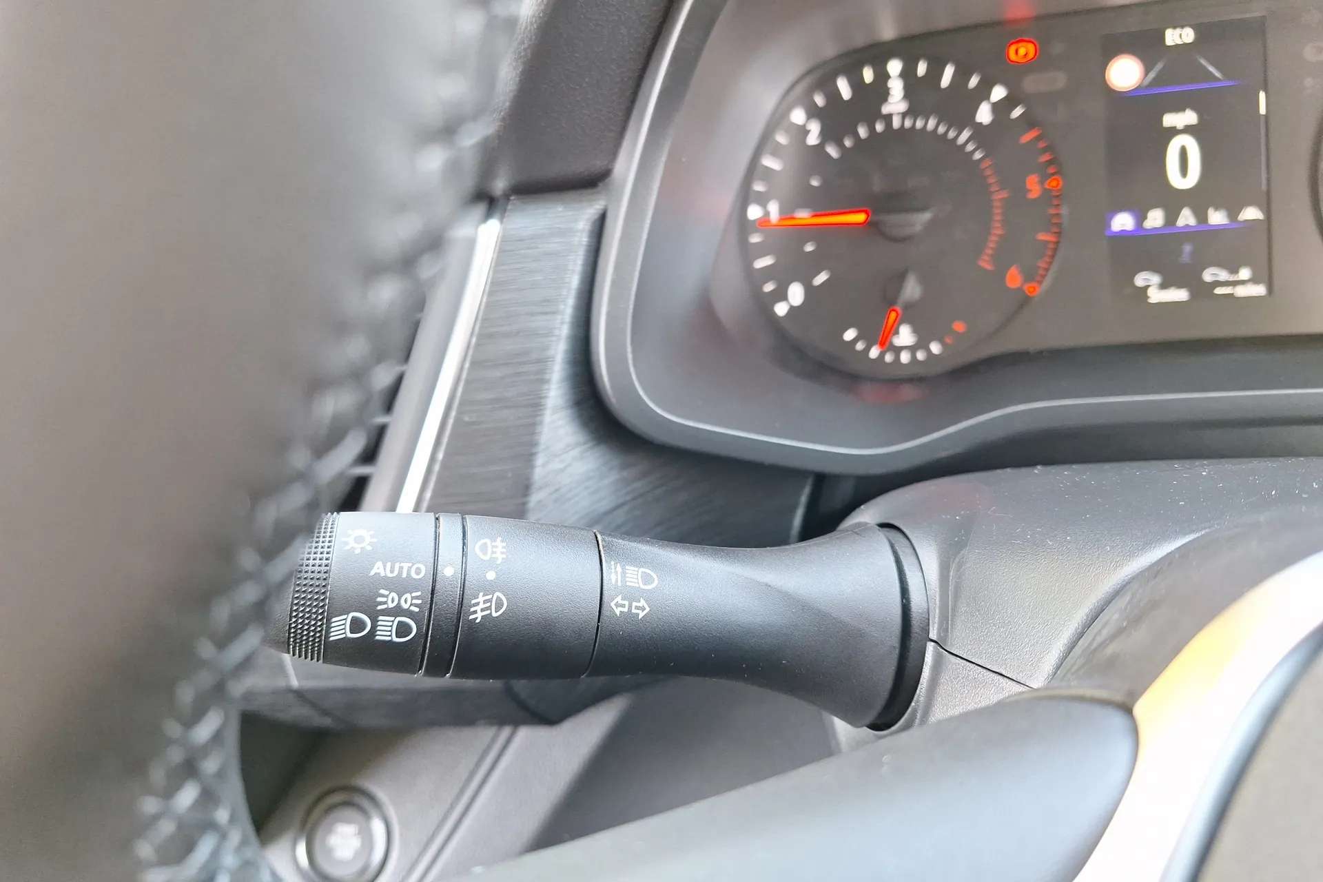 2024 RENAULT TRAFIC 2024 RENAULT TRAFIC