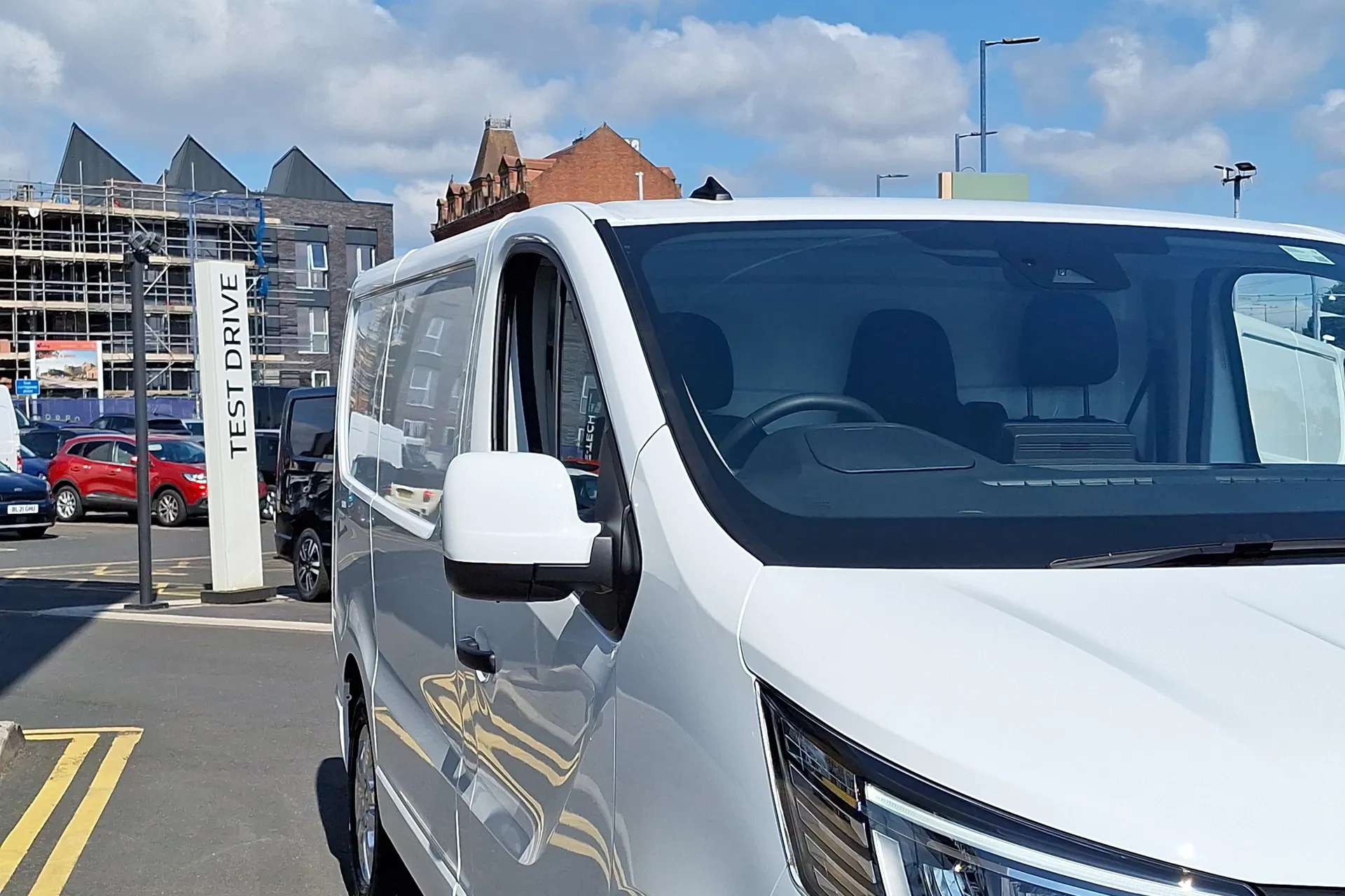 2024 RENAULT TRAFIC 2024 RENAULT TRAFIC