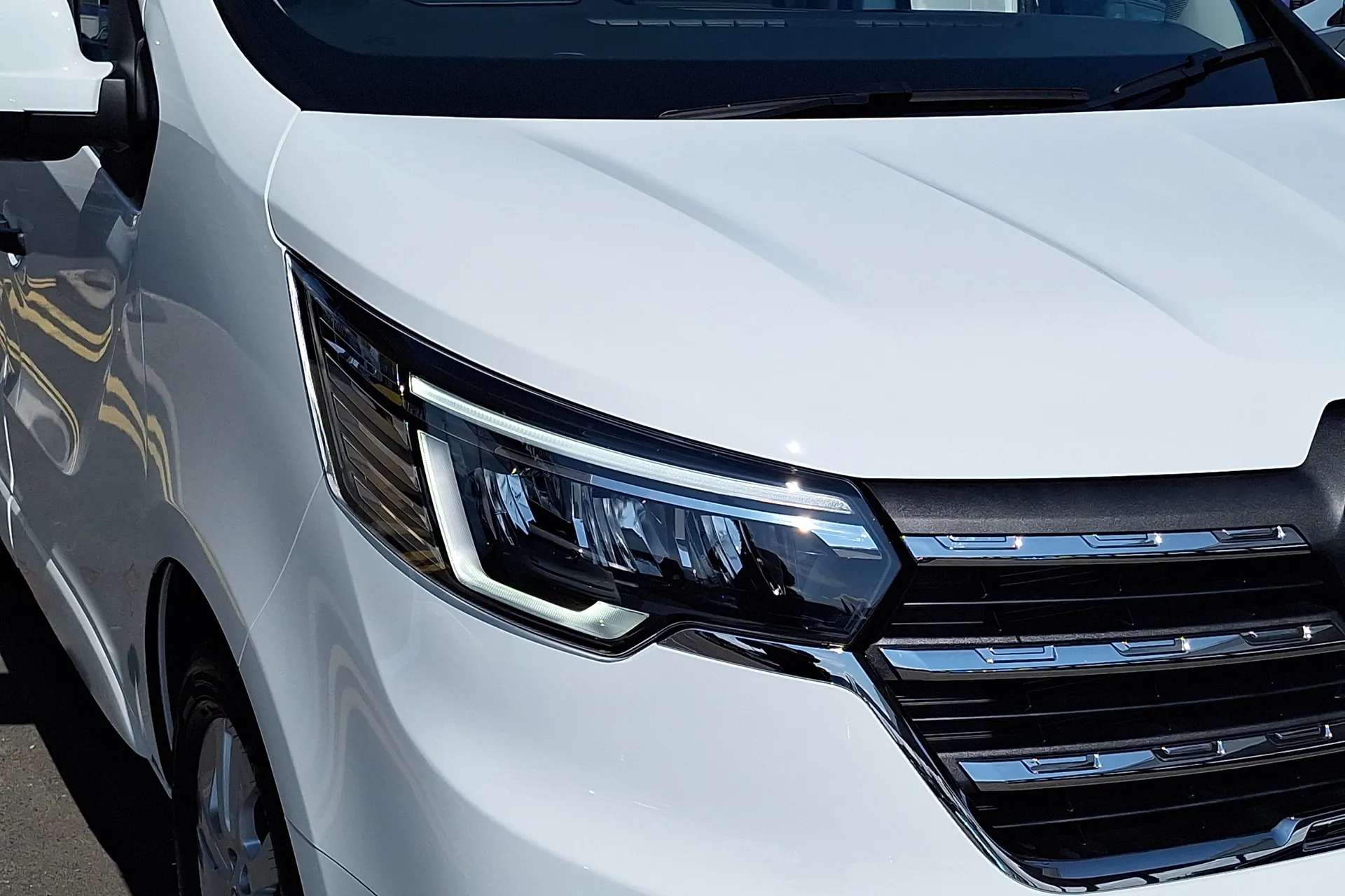 2024 RENAULT TRAFIC 2024 RENAULT TRAFIC