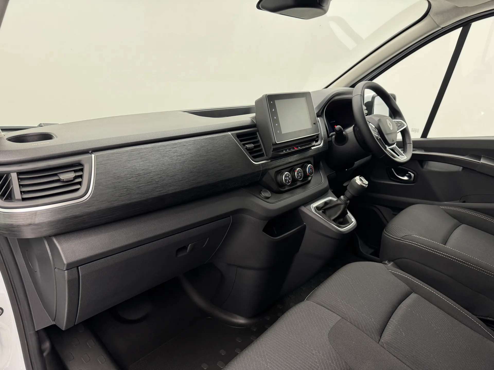 2025 RENAULT TRAFIC 2025 RENAULT TRAFIC