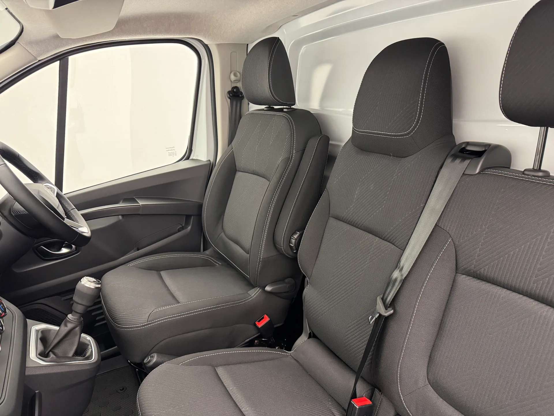 2025 RENAULT TRAFIC 2025 RENAULT TRAFIC