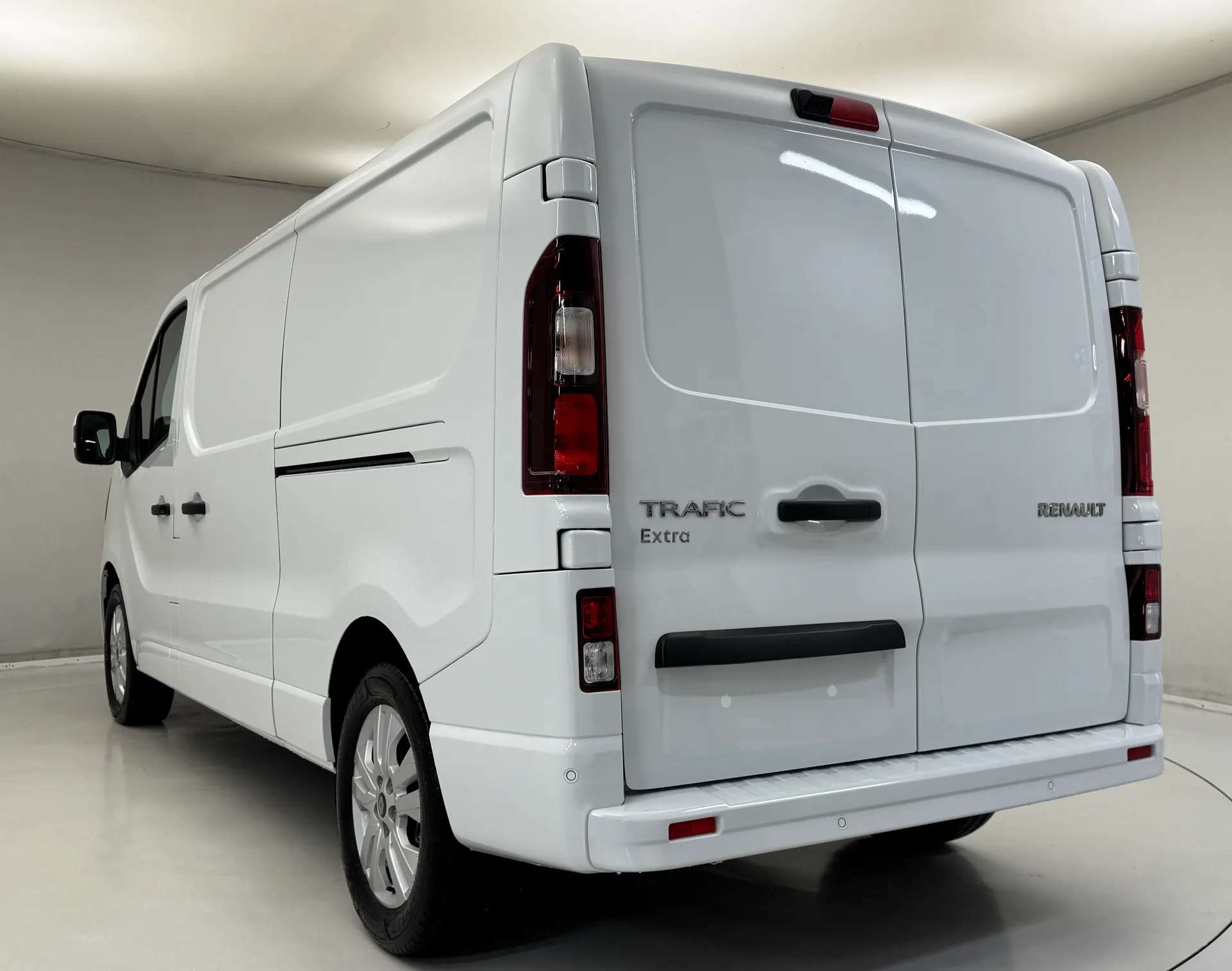 2026 RENAULT TRAFIC 2026 RENAULT TRAFIC