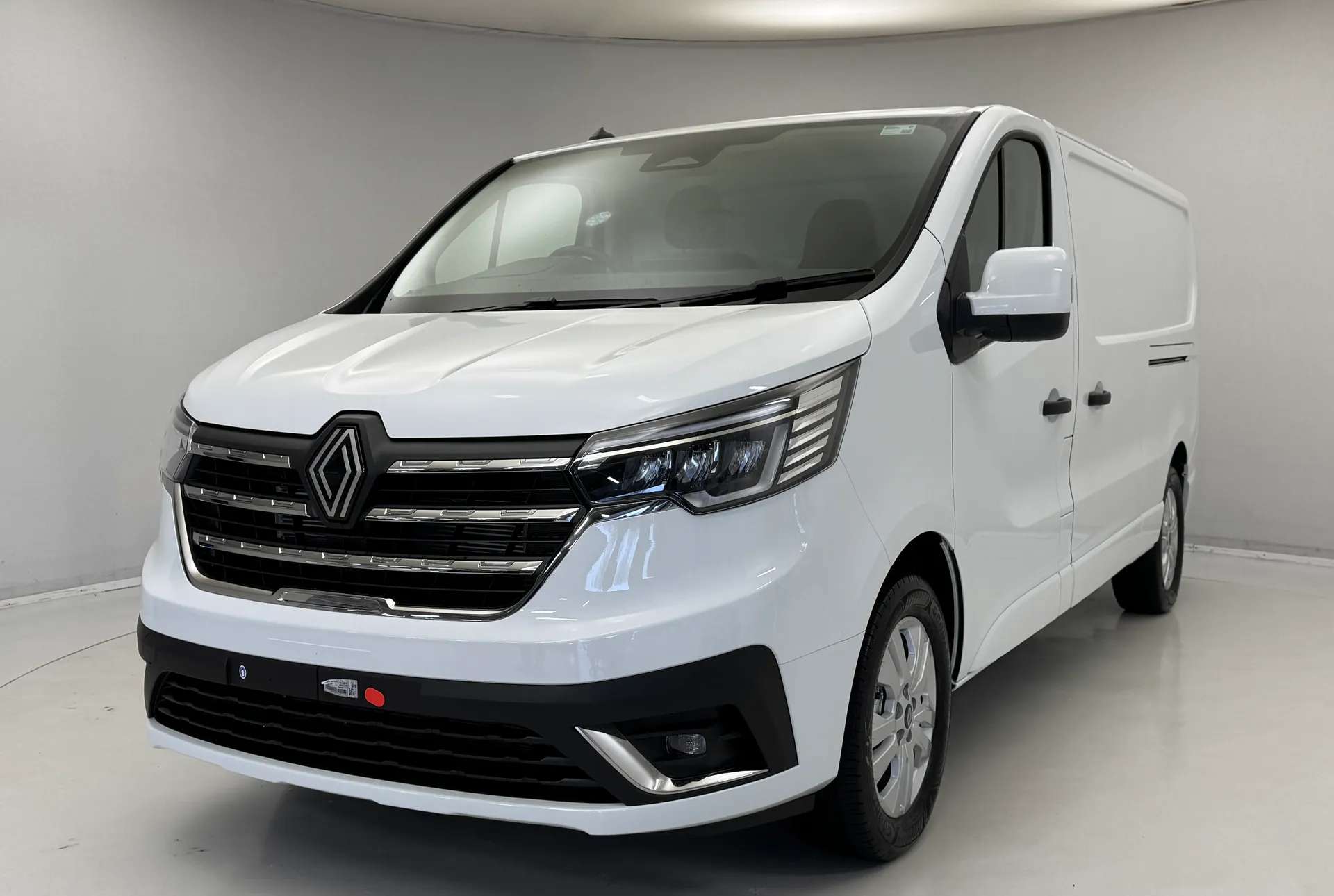 2026 RENAULT TRAFIC 2026 RENAULT TRAFIC
