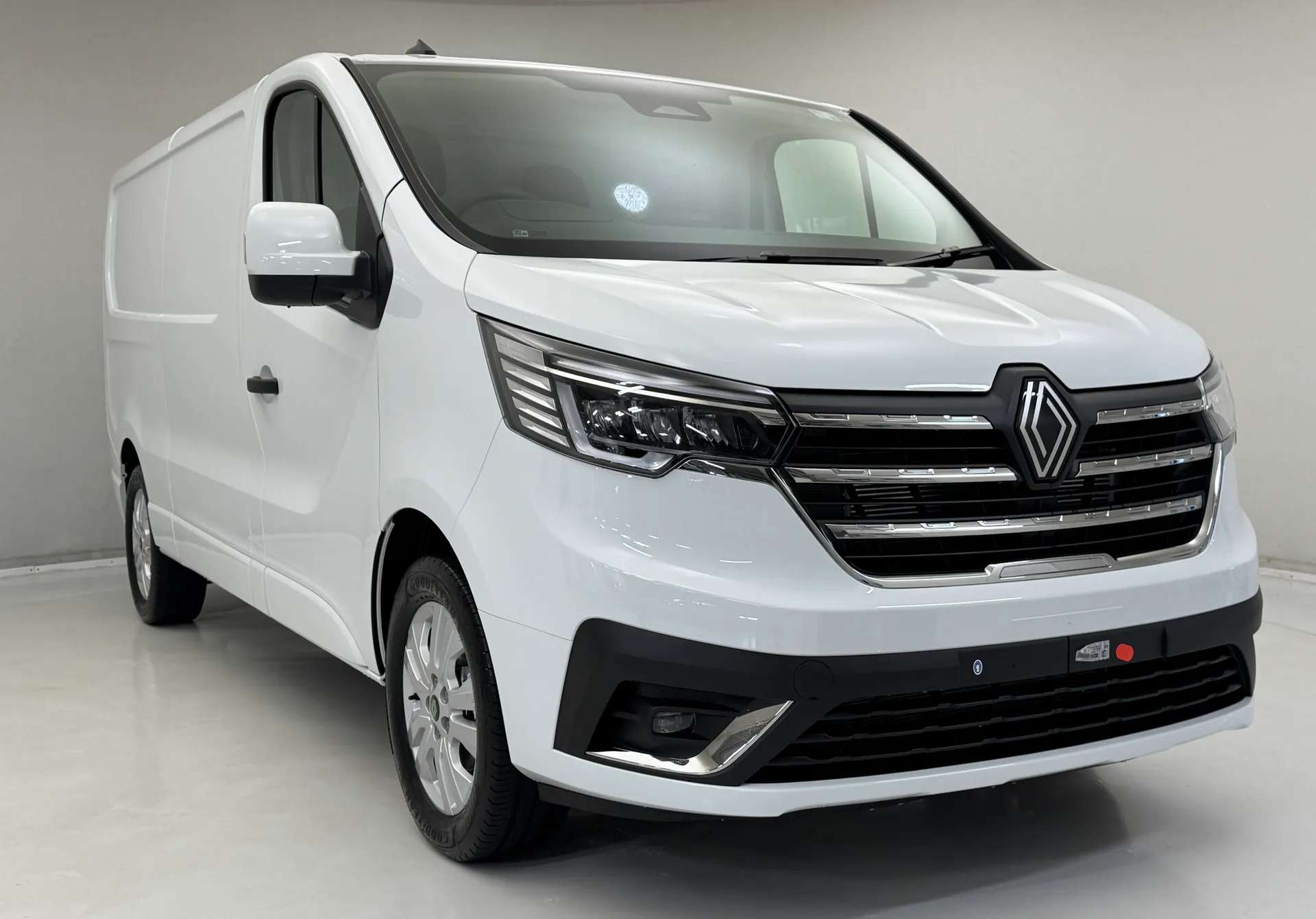 2026 RENAULT TRAFIC 2026 RENAULT TRAFIC
