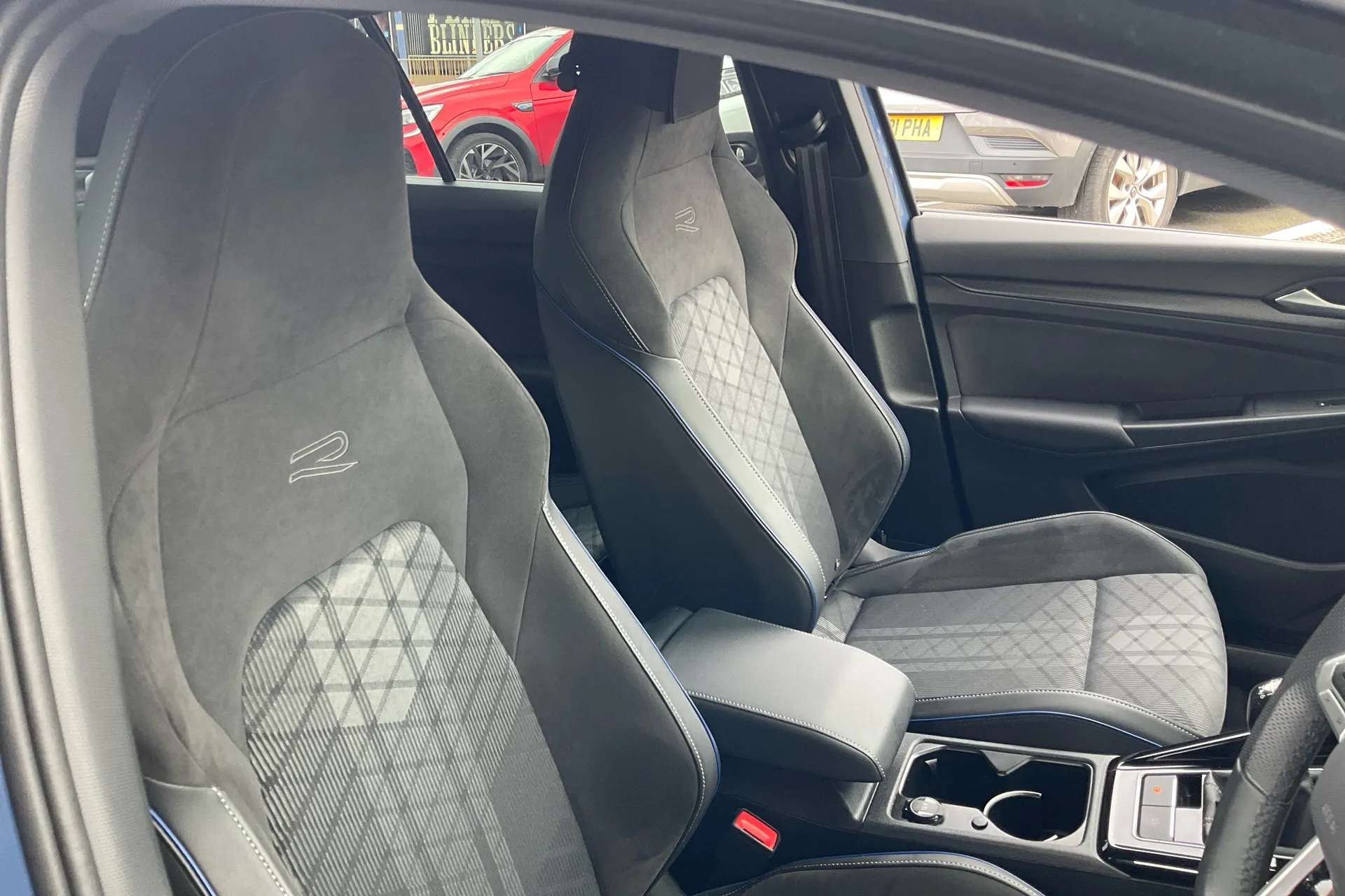 2024 VOLKSWAGEN GOLF 2024 VOLKSWAGEN GOLF