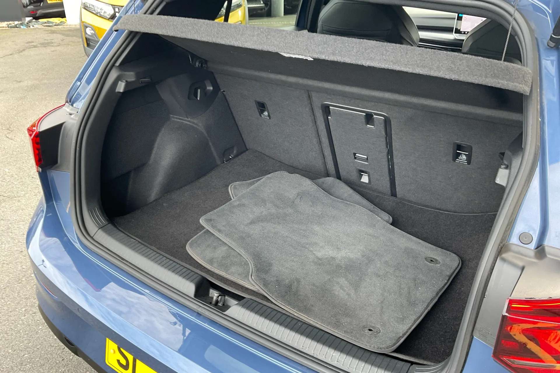 2024 VOLKSWAGEN GOLF 2024 VOLKSWAGEN GOLF