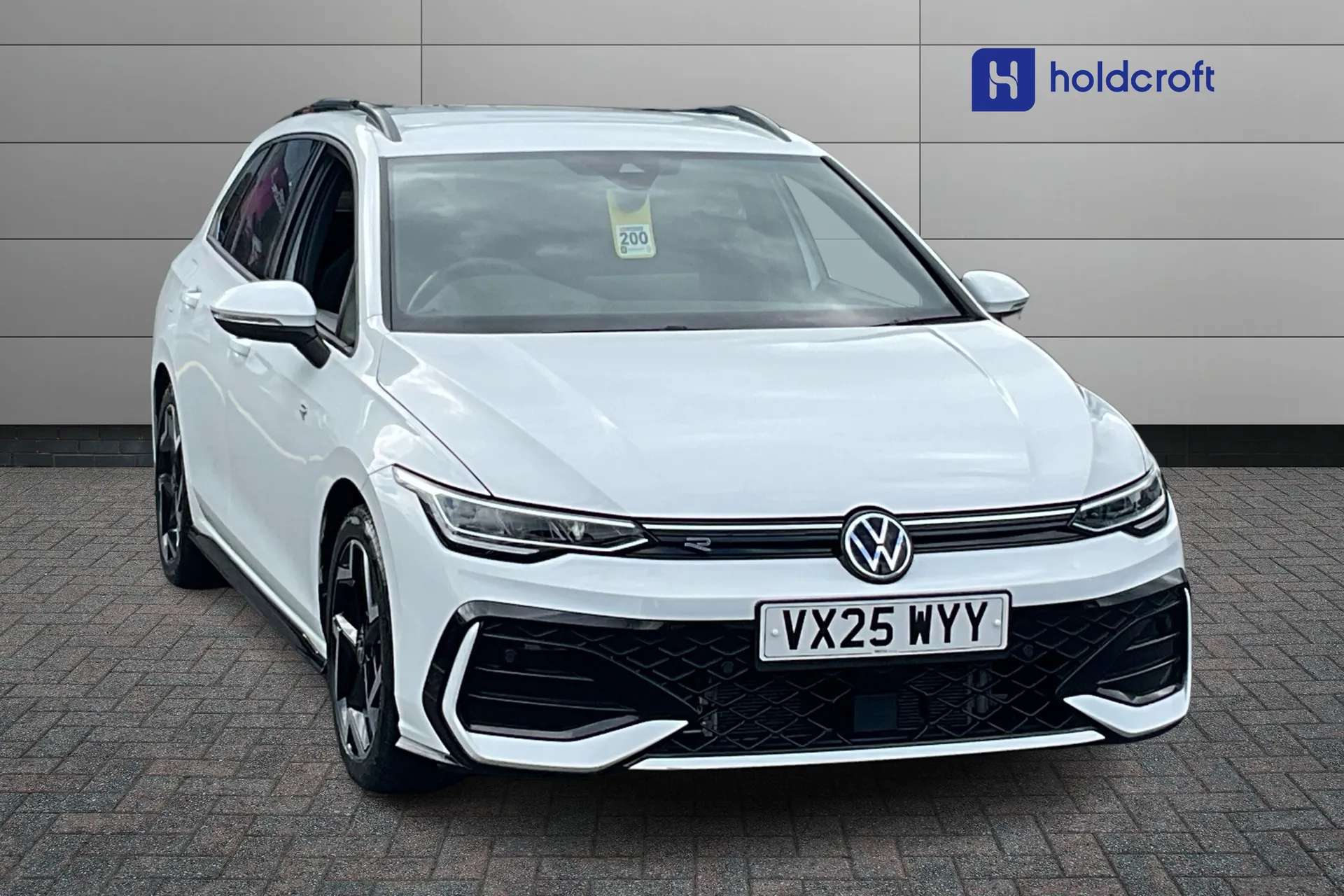 A 2025 VOLKSWAGEN GOLF 1.5 TSI 150 R-Line 5dr A 2025 VOLKSWAGEN GOLF 1.5 TSI 150 R-Line 5dr