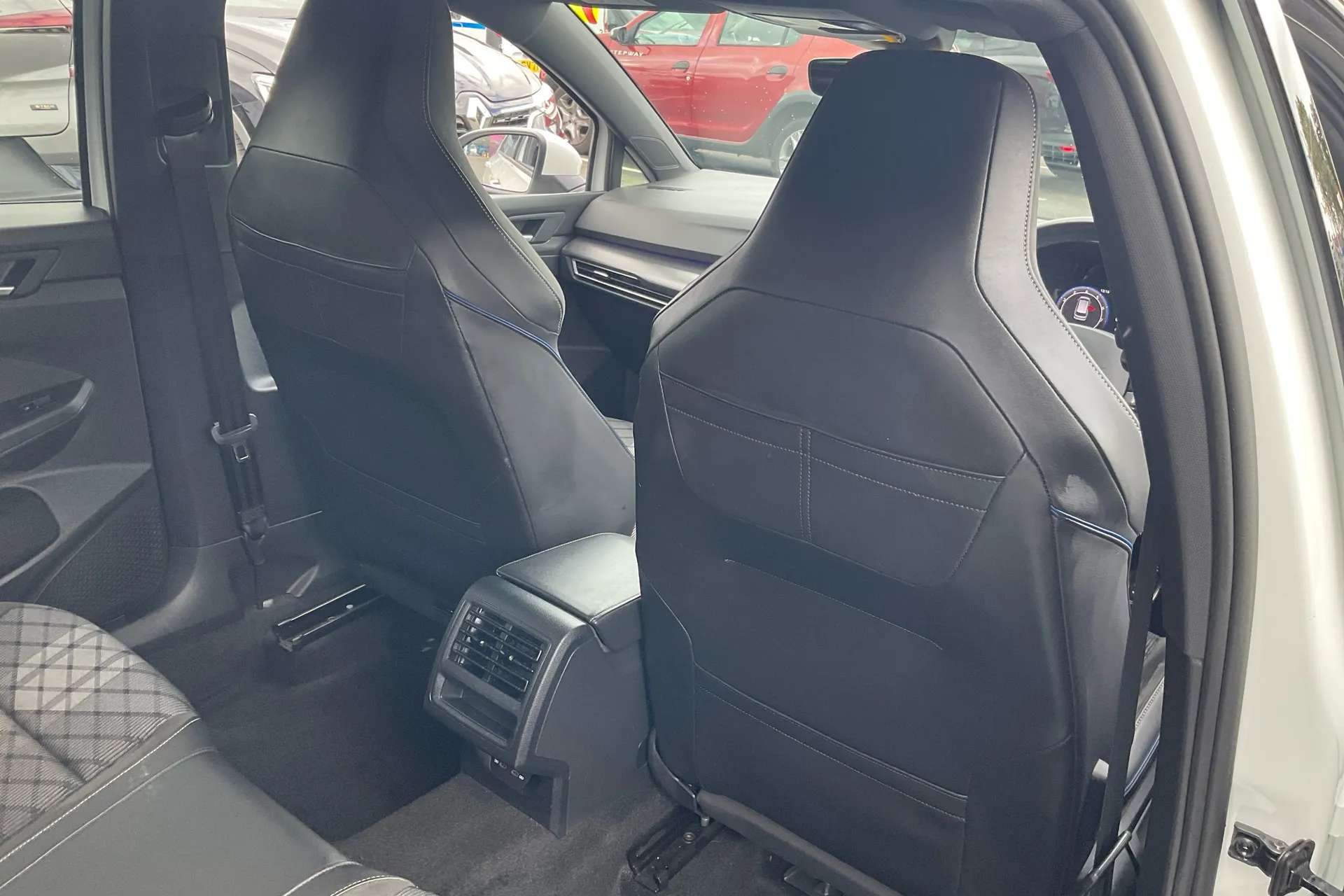 2025 VOLKSWAGEN GOLF 2025 VOLKSWAGEN GOLF