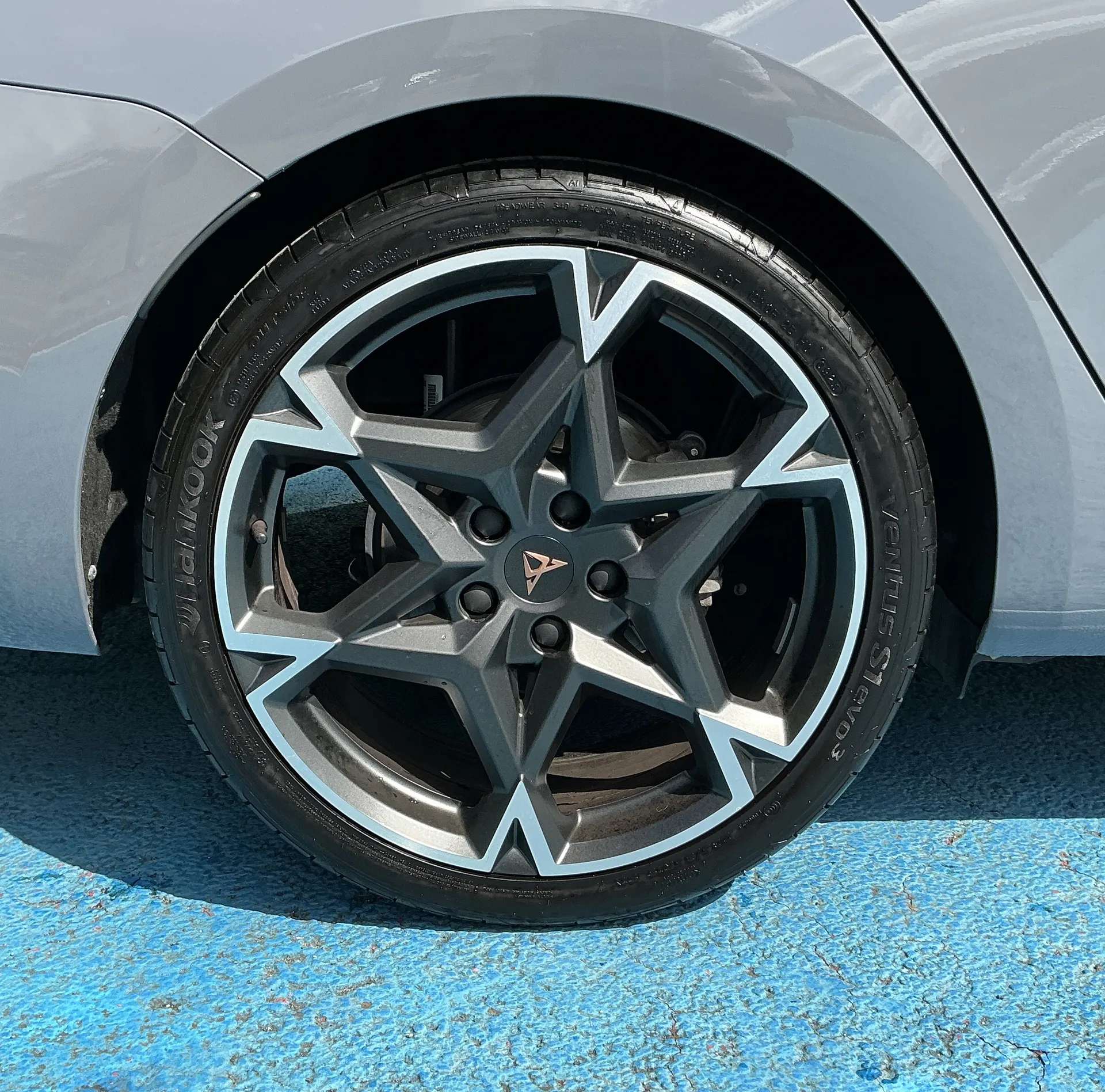 2025 CUPRA LEON 2025 CUPRA LEON