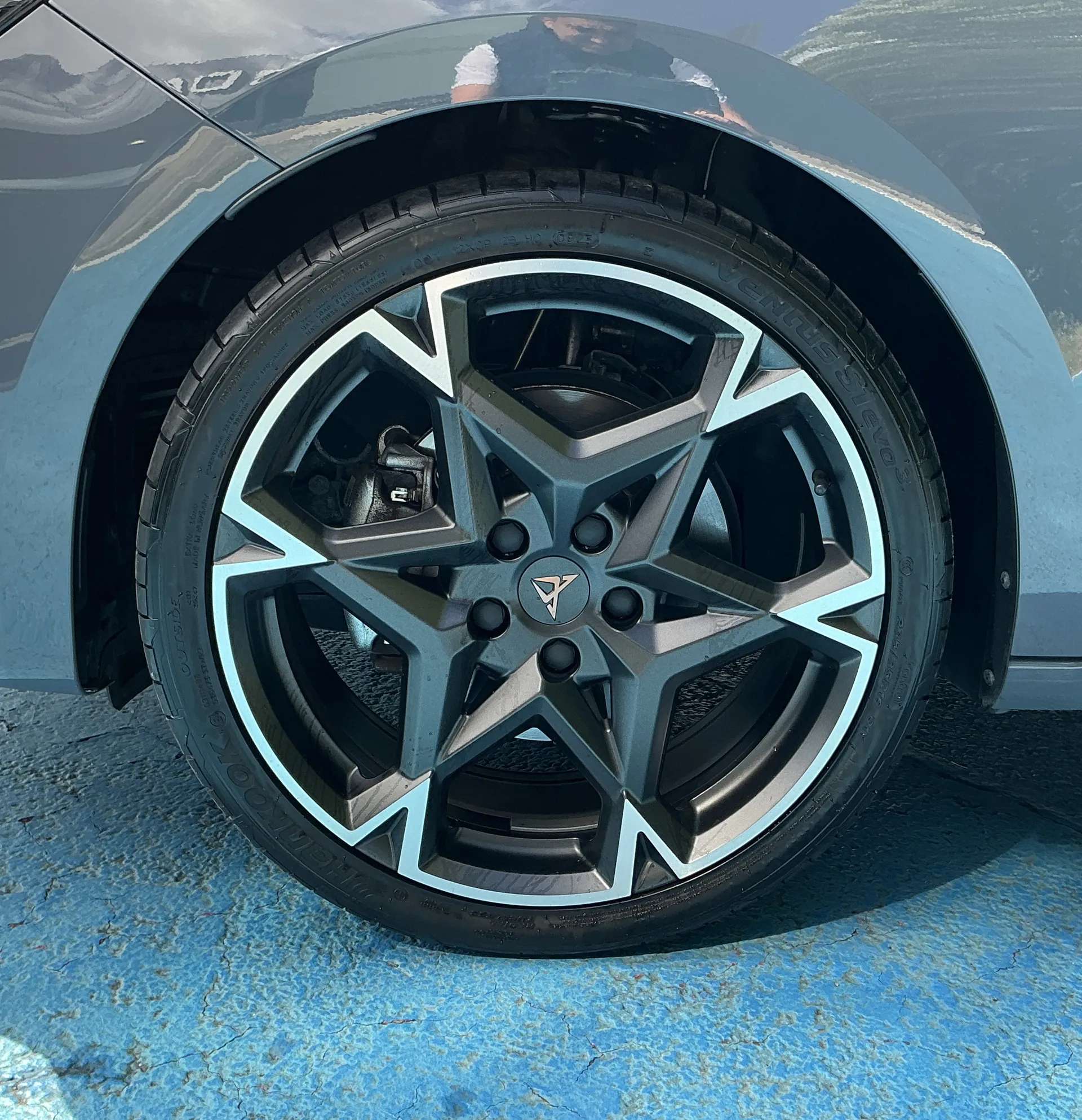 2025 CUPRA LEON 2025 CUPRA LEON