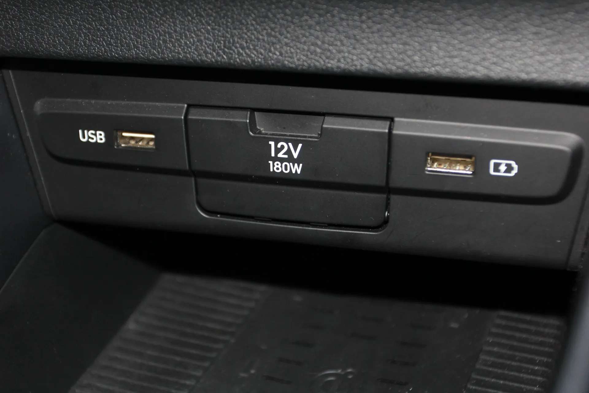 2024 HYUNDAI I20 2024 HYUNDAI I20