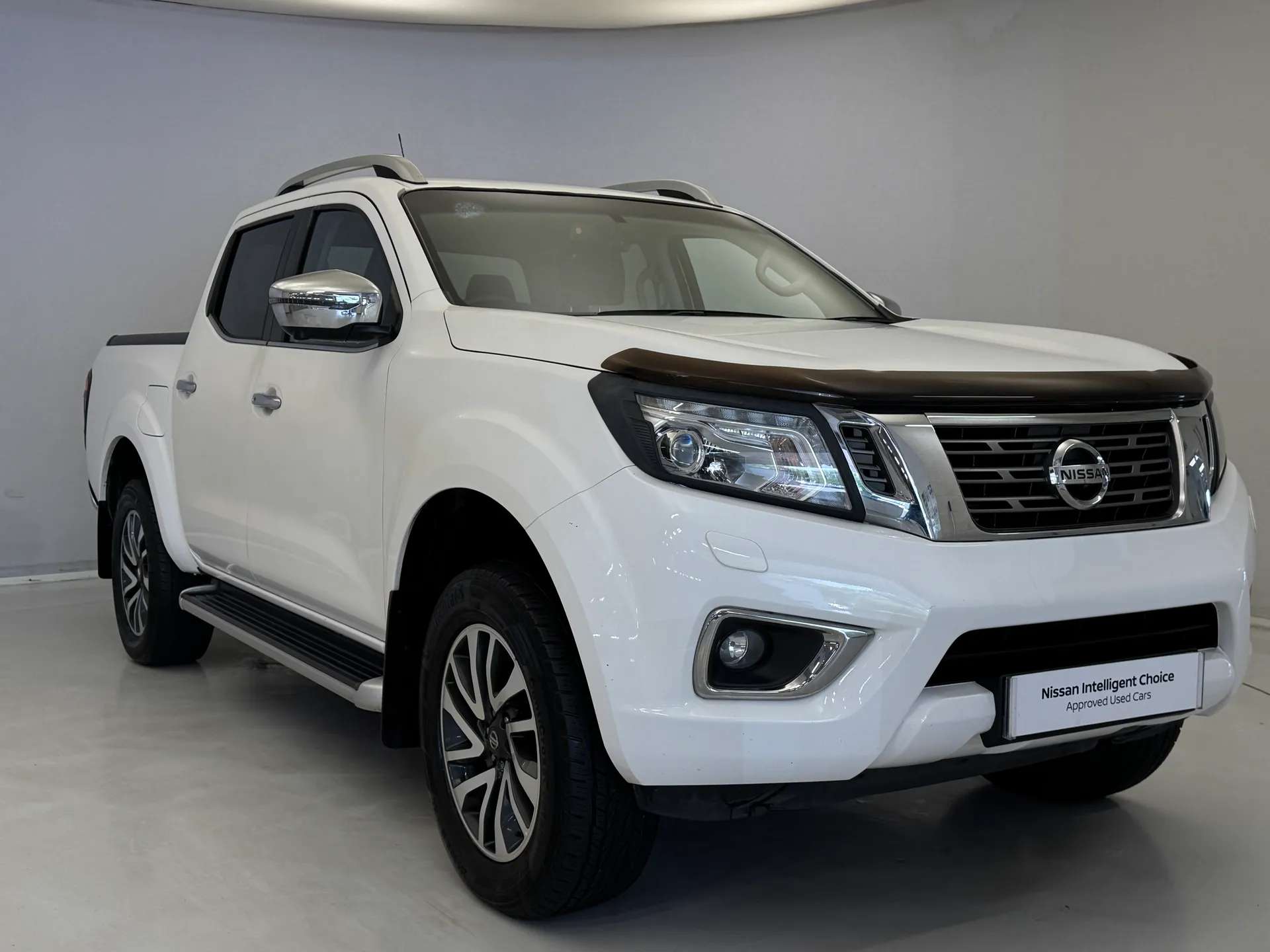A 2018 NISSAN NAVARA Double Cab Pick Up Tekna 2.3dCi 190 4WD Auto A 2018 NISSAN NAVARA Double Cab Pick Up Tekna 2.3dCi 190 4WD Auto