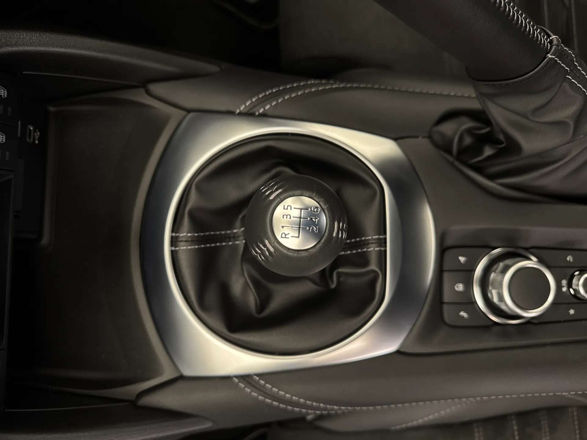 2026 MAZDA MX-5 2026 MAZDA MX-5