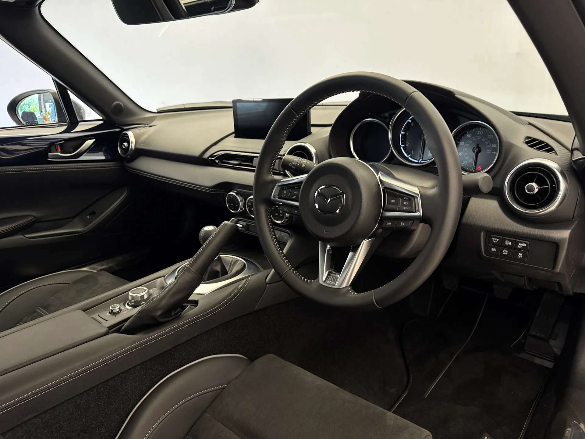 2026 MAZDA MX-5 2026 MAZDA MX-5