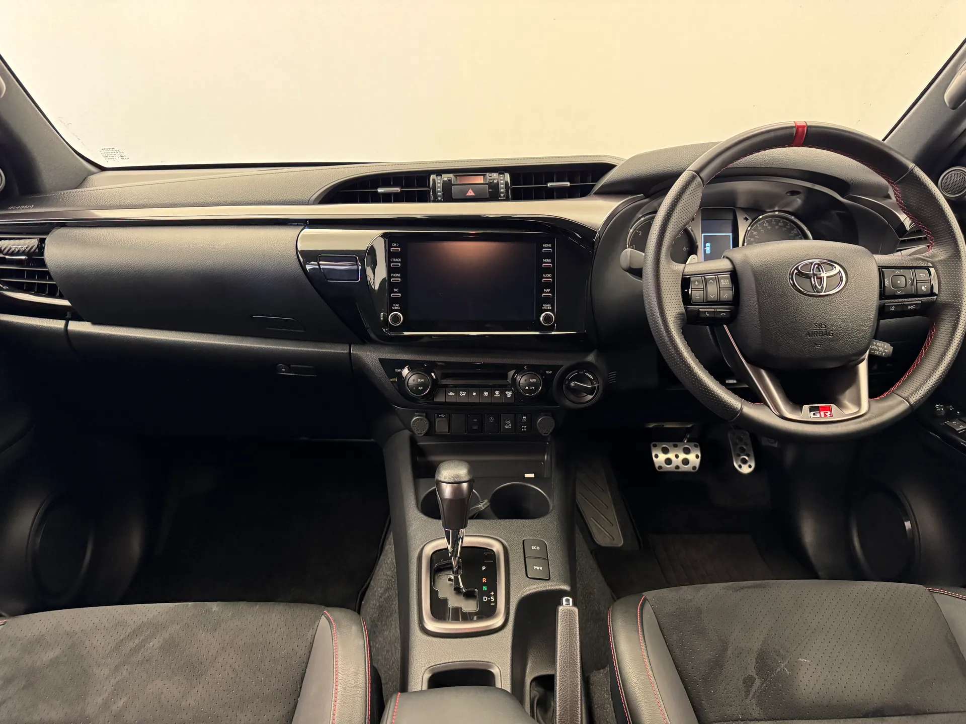 2022 TOYOTA HILUX 2022 TOYOTA HILUX