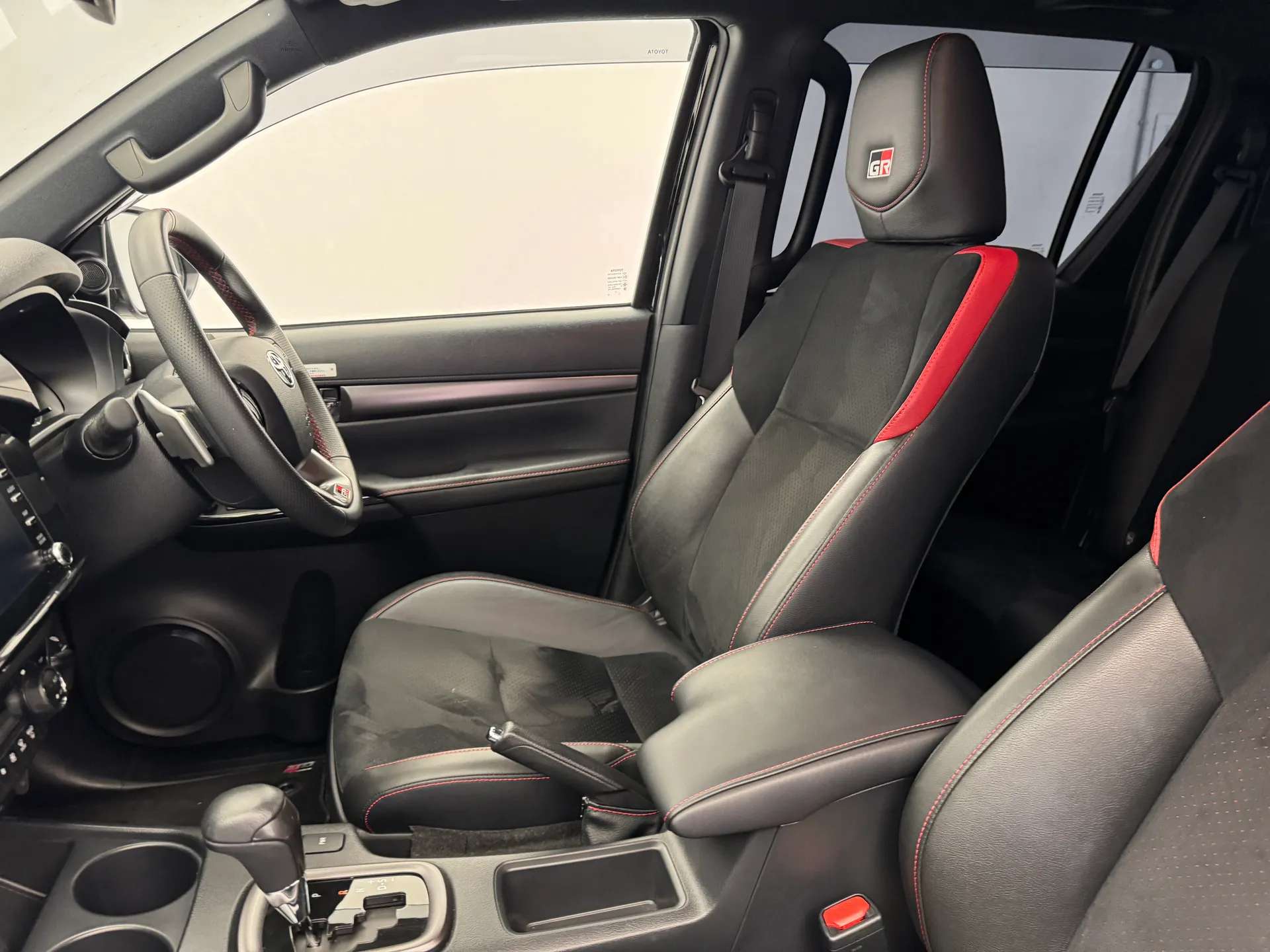 2022 TOYOTA HILUX 2022 TOYOTA HILUX