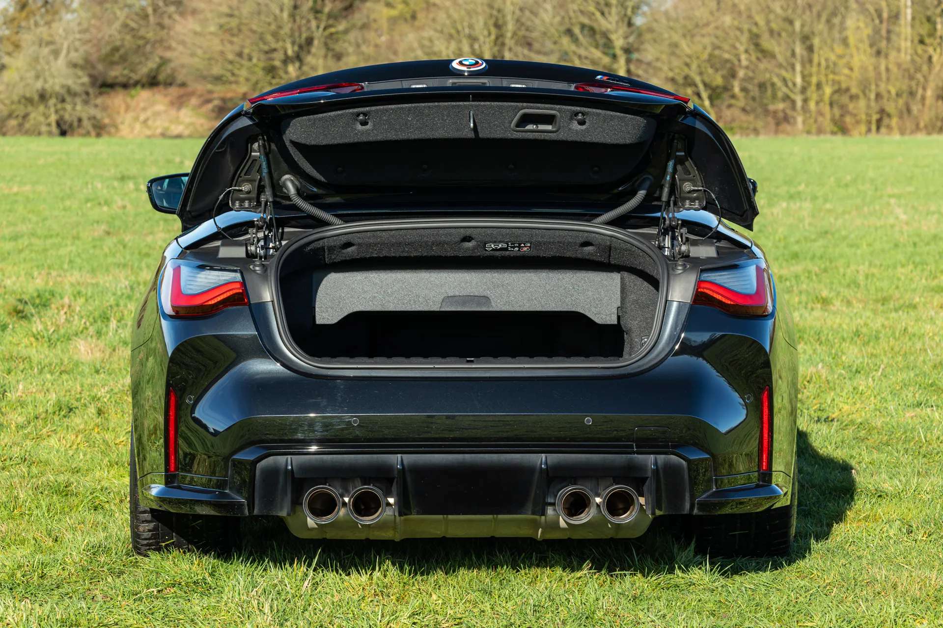 2022 BMW M4 2022 BMW M4