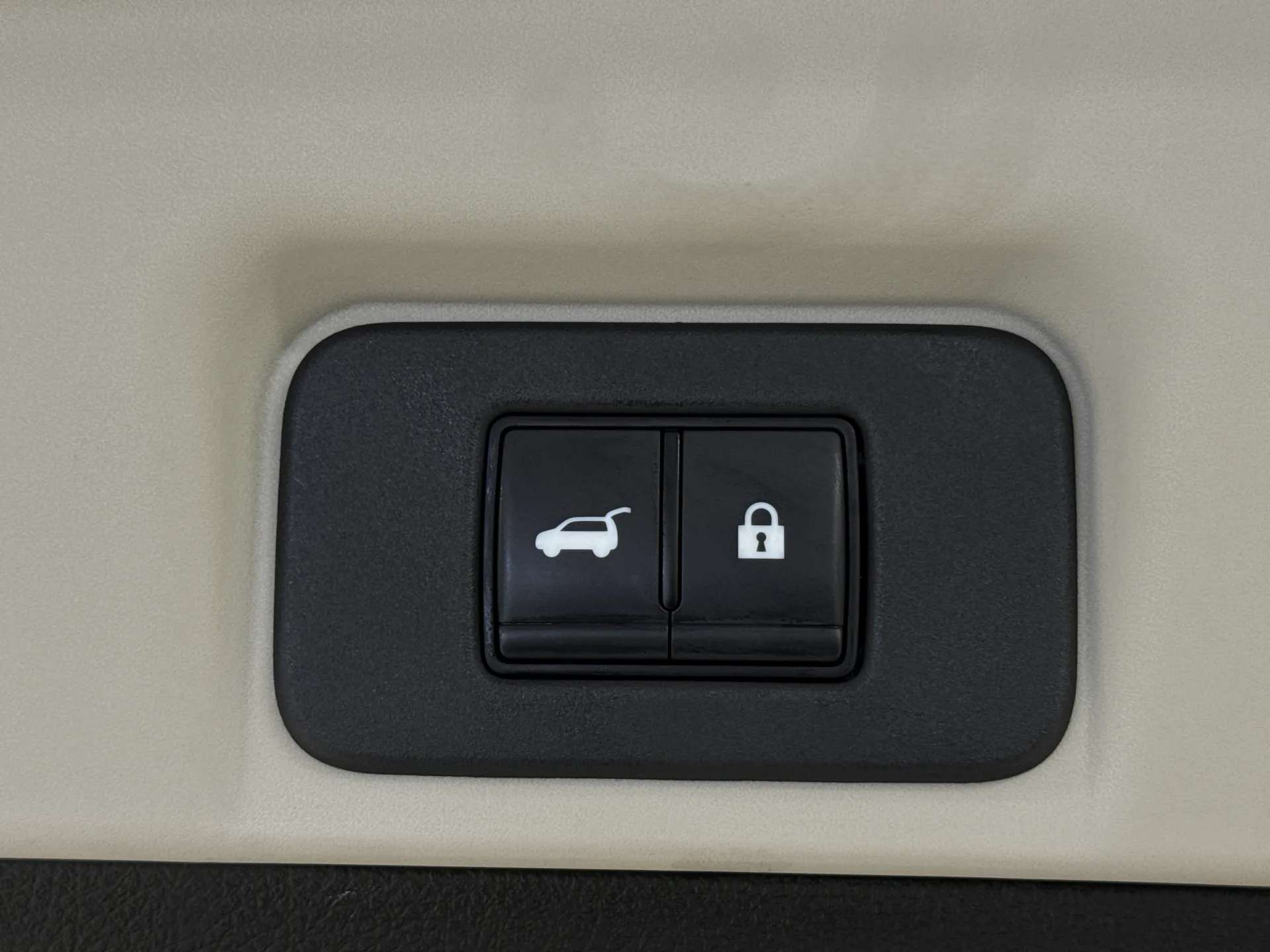 2025 NISSAN ARIYA 2025 NISSAN ARIYA