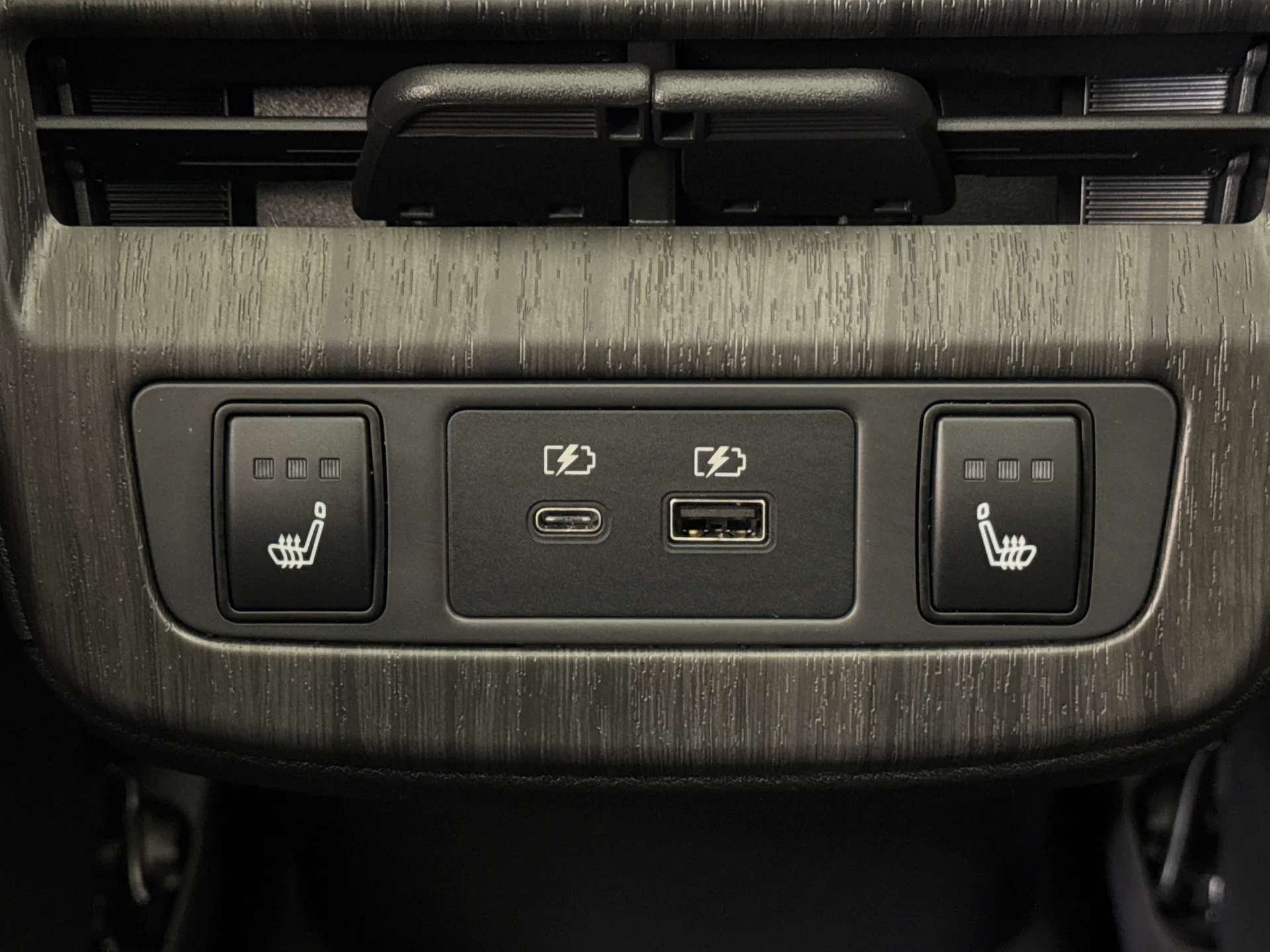 2025 NISSAN ARIYA 2025 NISSAN ARIYA