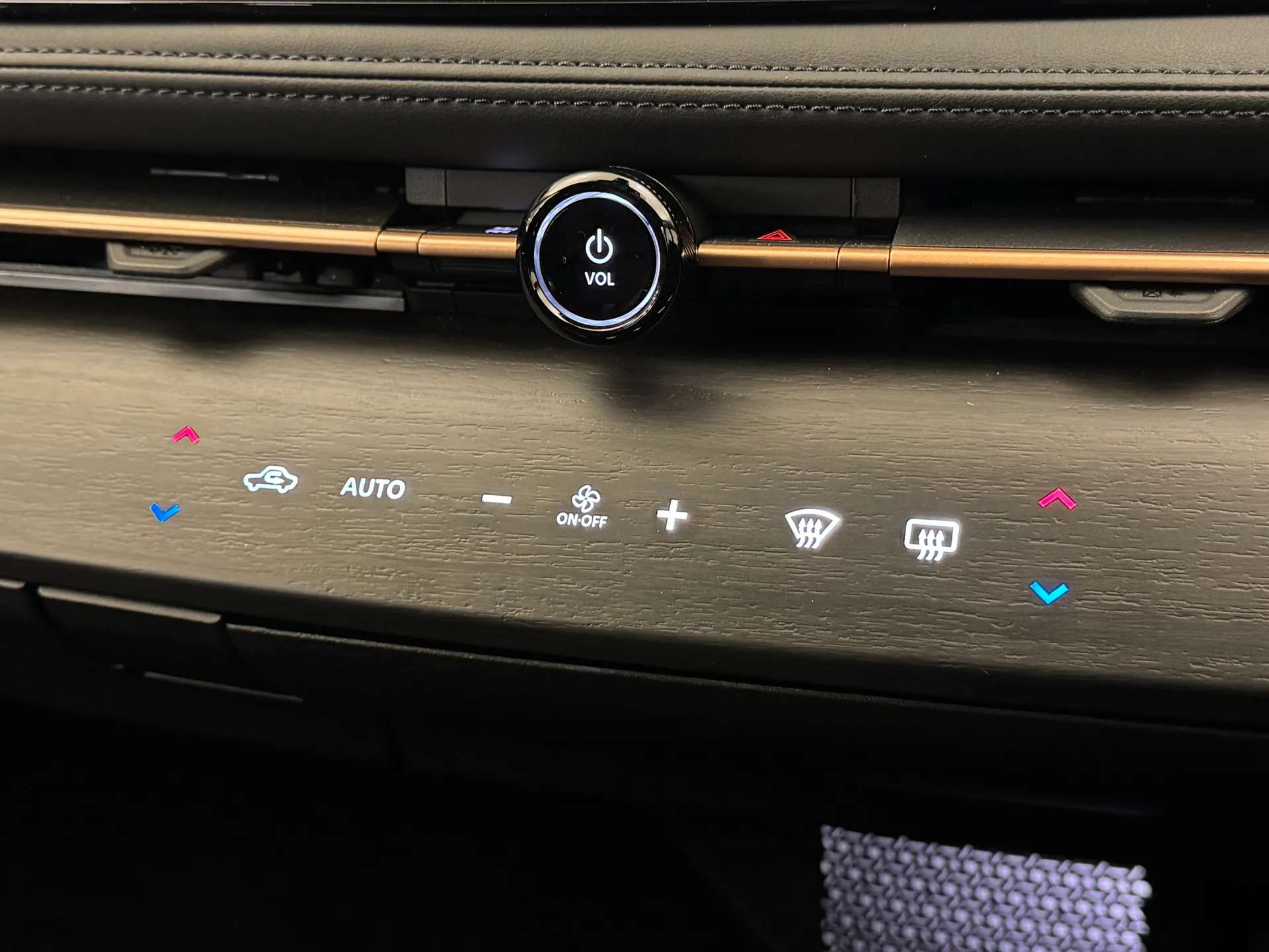 2024 NISSAN ARIYA 2024 NISSAN ARIYA