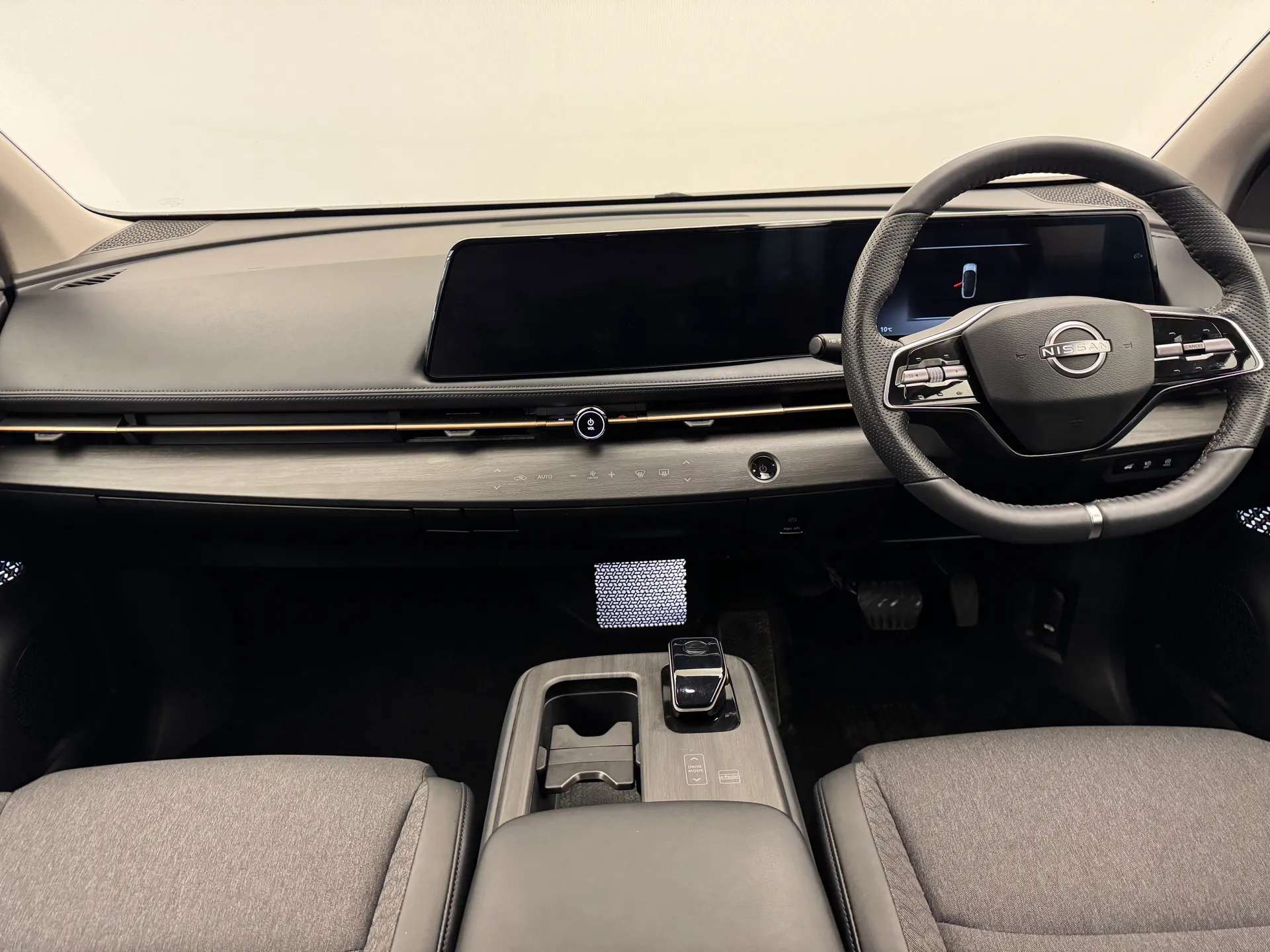 A 2022 NISSAN ARIYA 160kW Advance 63kWh 22kWCh 5dr Auto A 2022 NISSAN ARIYA 160kW Advance 63kWh 22kWCh 5dr Auto