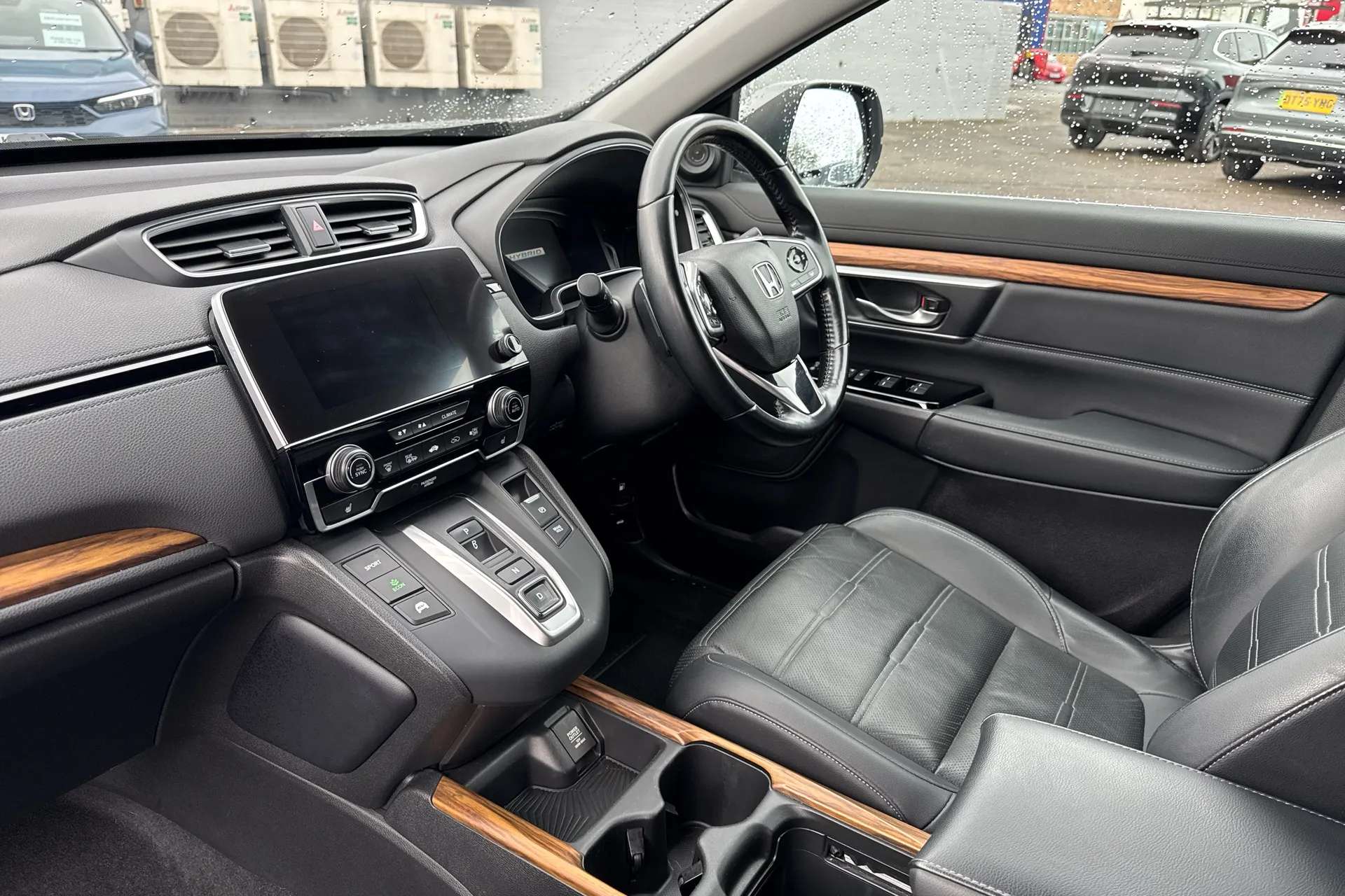 A 2020 HONDA CR-V 2.0 i-MMD Hybrid SR 2WD 5dr eCVT A 2020 HONDA CR-V 2.0 i-MMD Hybrid SR 2WD 5dr eCVT