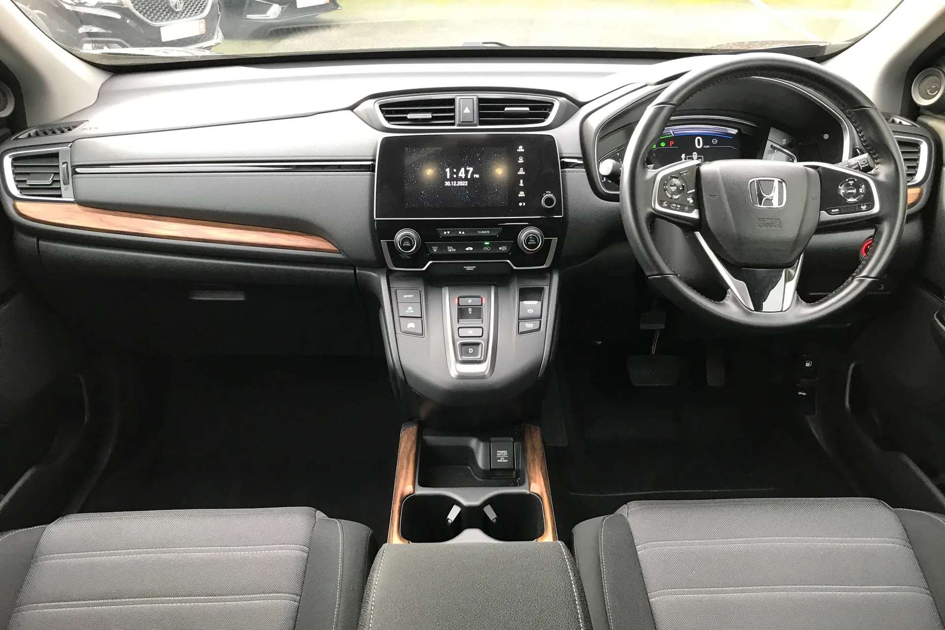 A 2020 HONDA CR-V 2.0 i-MMD Hybrid SE 2WD 5dr eCVT A 2020 HONDA CR-V 2.0 i-MMD Hybrid SE 2WD 5dr eCVT