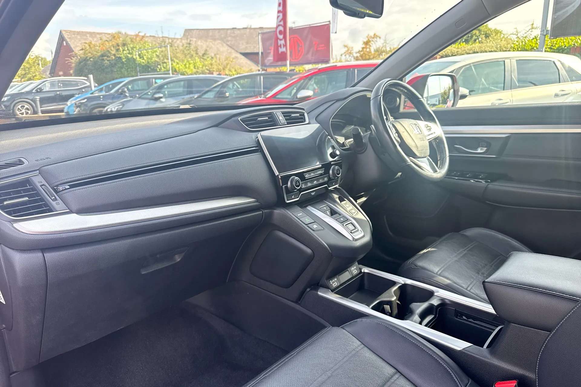 A 2021 HONDA CR-V 2.0 i-MMD Hybrid SR 2WD 5dr eCVT A 2021 HONDA CR-V 2.0 i-MMD Hybrid SR 2WD 5dr eCVT