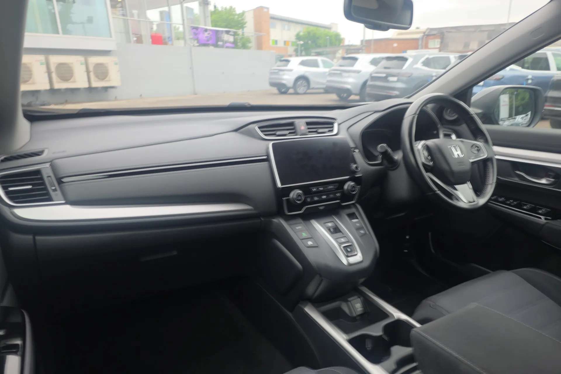 A 2020 HONDA CR-V 2.0 i-MMD Hybrid SE 2WD 5dr eCVT A 2020 HONDA CR-V 2.0 i-MMD Hybrid SE 2WD 5dr eCVT