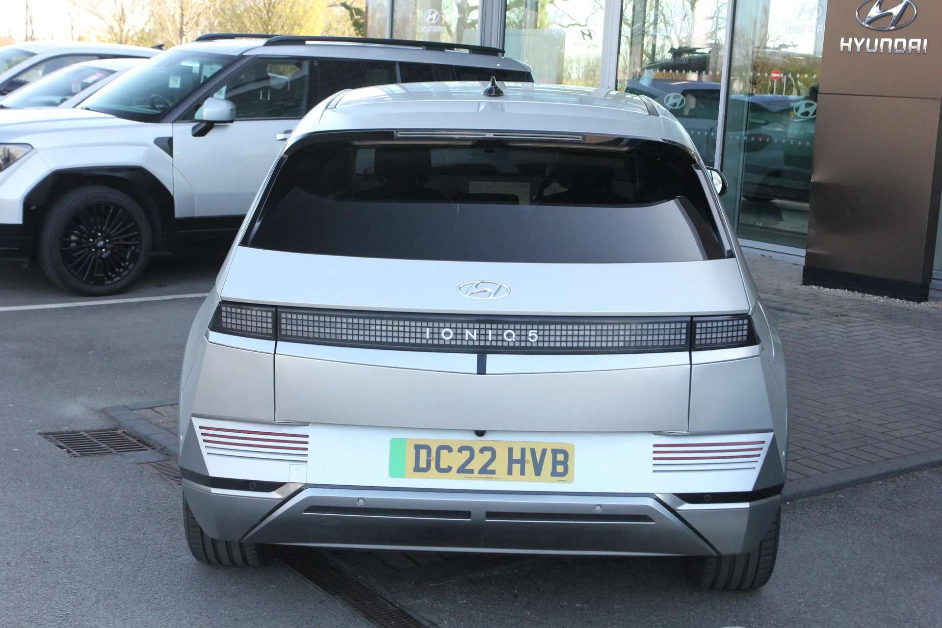 A 2022 HYUNDAI IONIQ 5 160kW Ultimate 73 kWh 5dr Auto A 2022 HYUNDAI IONIQ 5 160kW Ultimate 73 kWh 5dr Auto