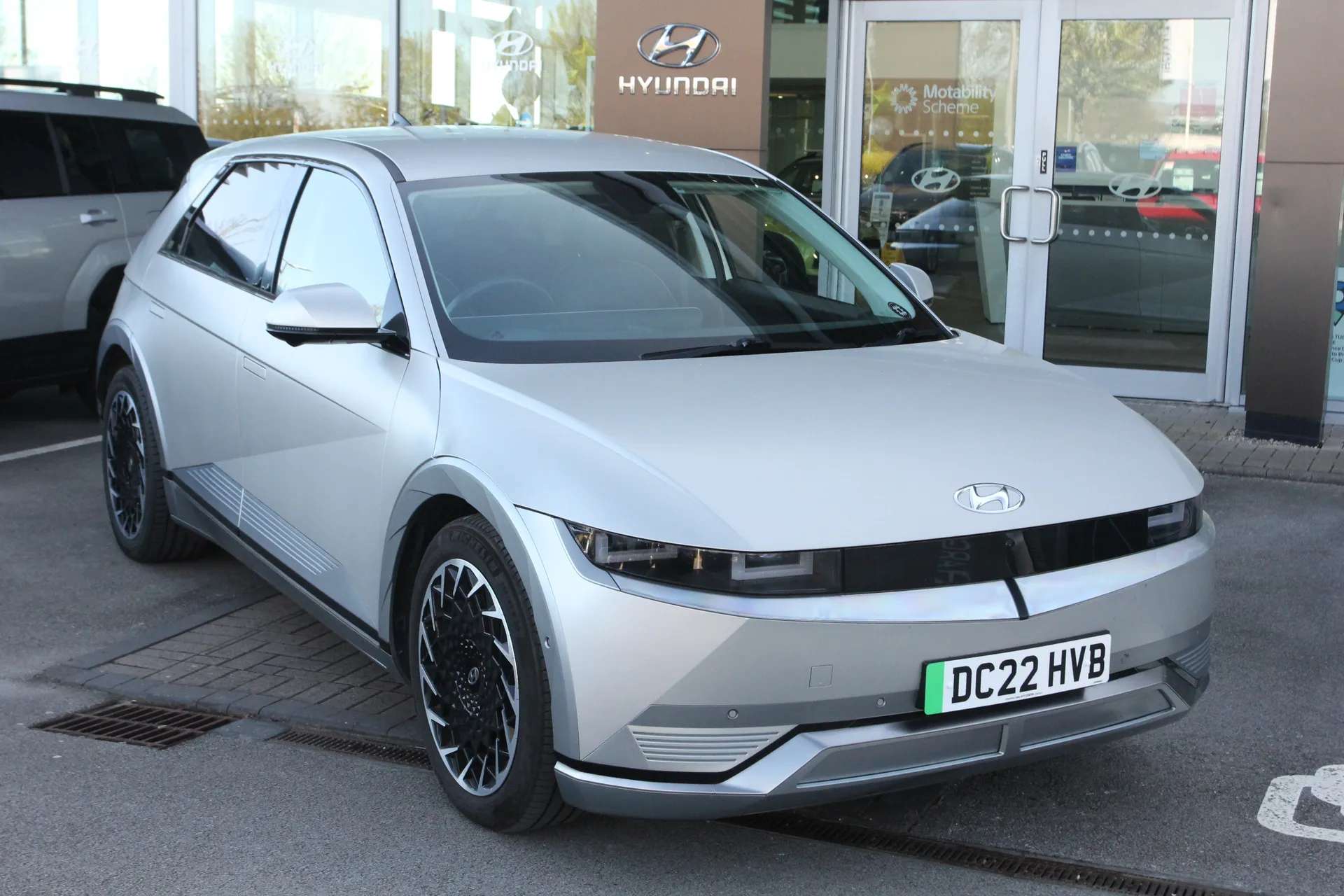 A 2022 HYUNDAI IONIQ 5 160kW Ultimate 73 kWh 5dr Auto A 2022 HYUNDAI IONIQ 5 160kW Ultimate 73 kWh 5dr Auto