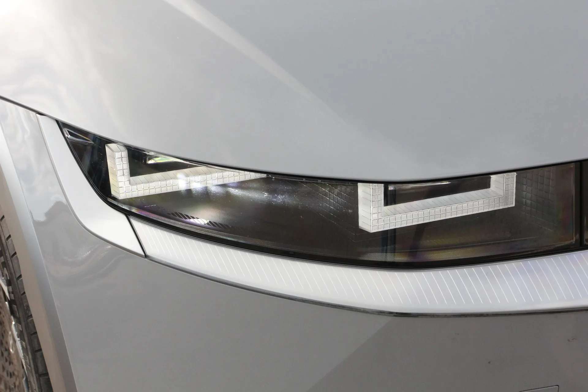 A 2022 HYUNDAI IONIQ 5 160kW Ultimate 73 kWh 5dr Auto ZERO DEPOSIT FINANCE AVAILABLE A 2022 HYUNDAI IONIQ 5 160kW Ultimate 73 kWh 5dr Auto ZERO DEPOSIT FINANCE AVAILABLE