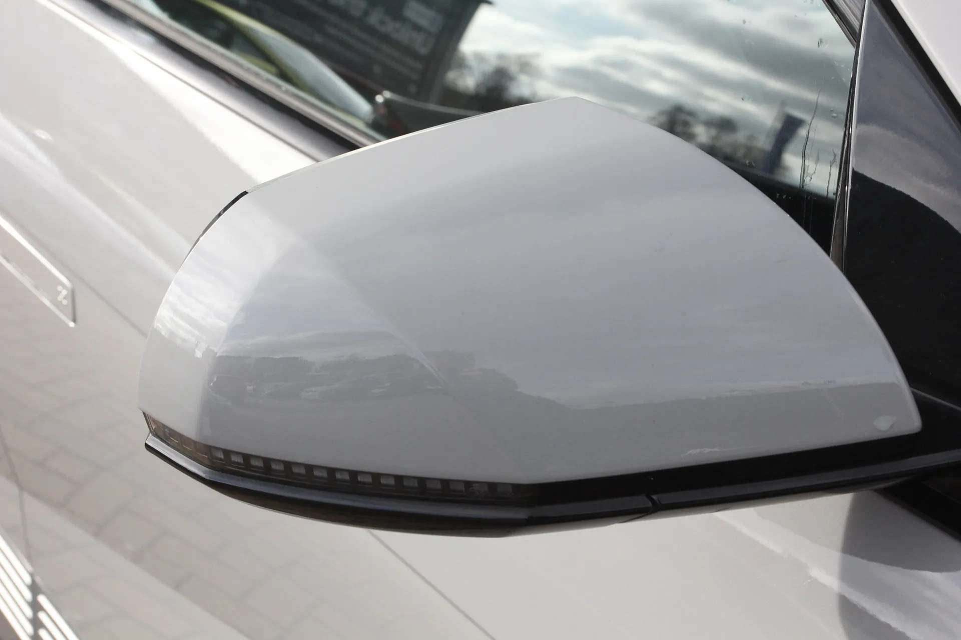 A 2022 HYUNDAI IONIQ 5 160kW Ultimate 73 kWh 5dr Auto ZERO DEPOSIT FINANCE AVAILABLE A 2022 HYUNDAI IONIQ 5 160kW Ultimate 73 kWh 5dr Auto ZERO DEPOSIT FINANCE AVAILABLE