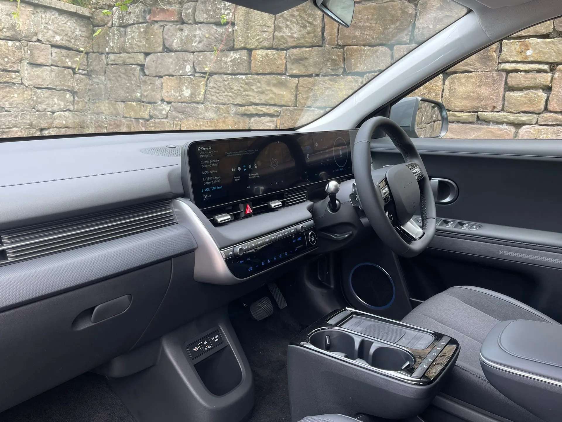 A 2026 HYUNDAI IONIQ 5 125kW Premium 63 kWh 5dr Auto âHEATED SEATSâCAMERAâNAVâ A 2026 HYUNDAI IONIQ 5 125kW Premium 63 kWh 5dr Auto âHEATED SEATSâCAMERAâNAVâ