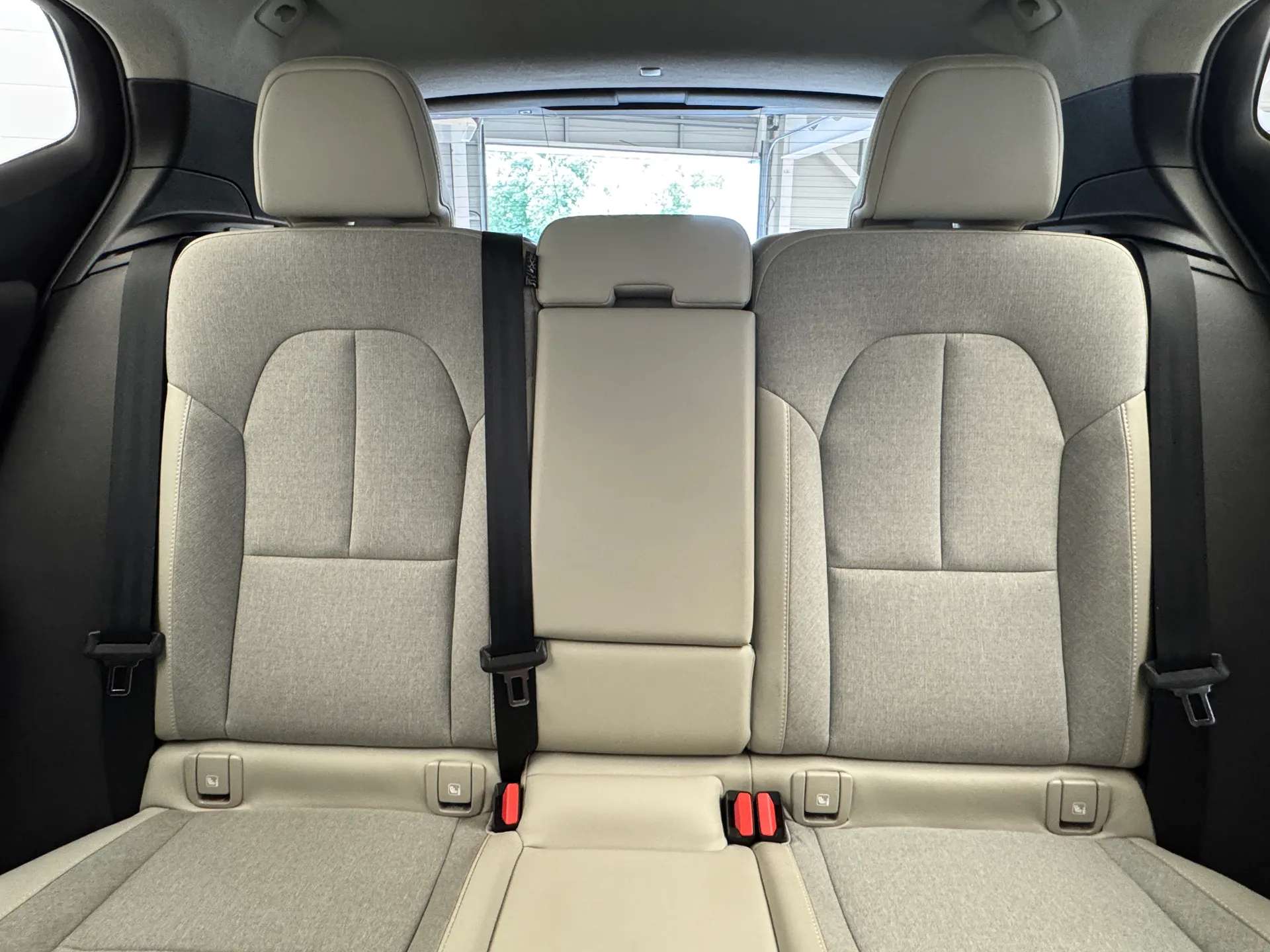 2019 VOLVO XC40 2019 VOLVO XC40