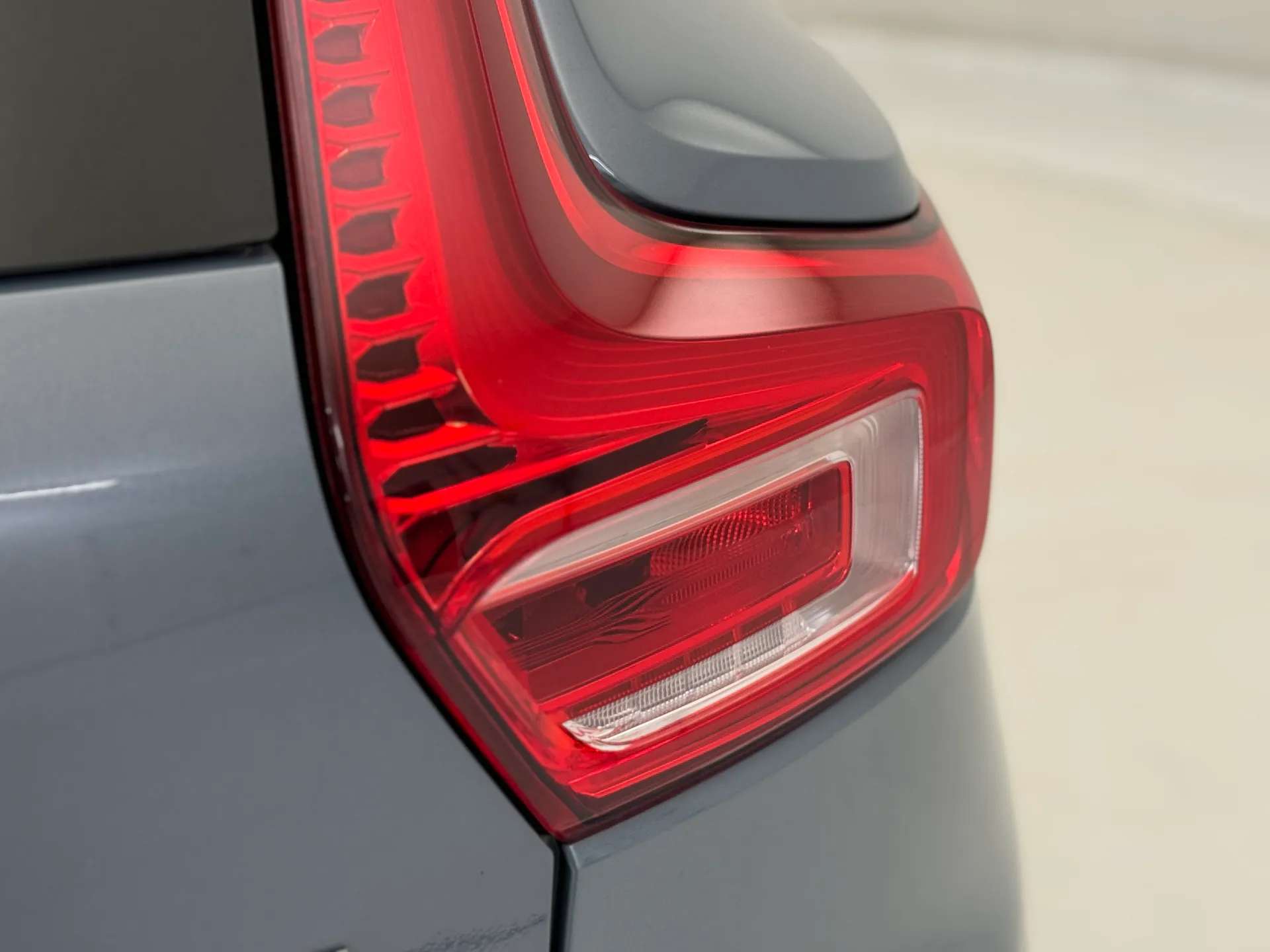 2021 VOLVO XC40 2021 VOLVO XC40