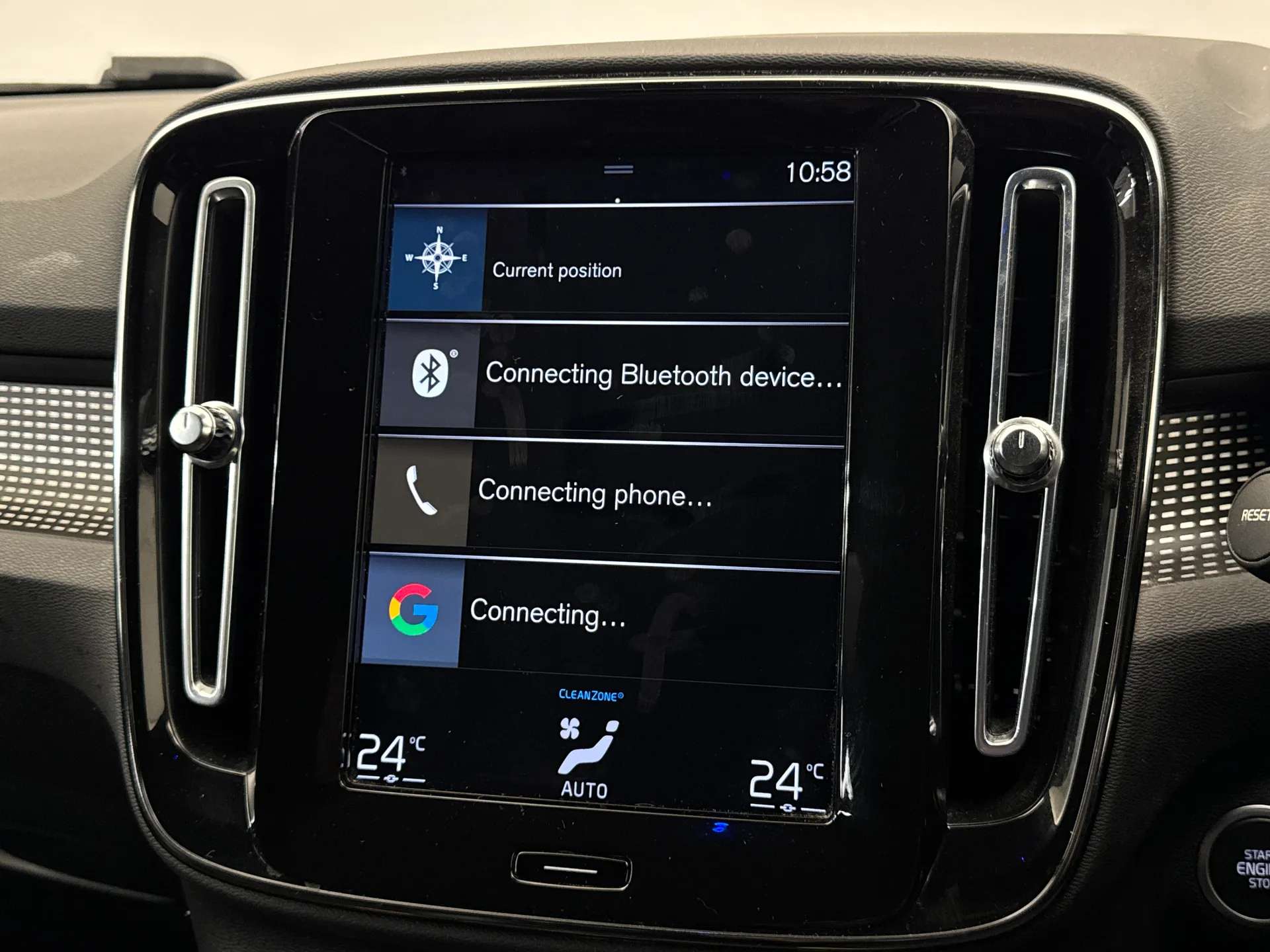 2021 VOLVO XC40 2021 VOLVO XC40