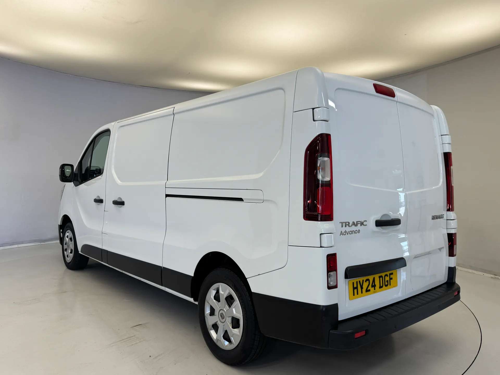 2024 RENAULT TRAFIC 2024 RENAULT TRAFIC