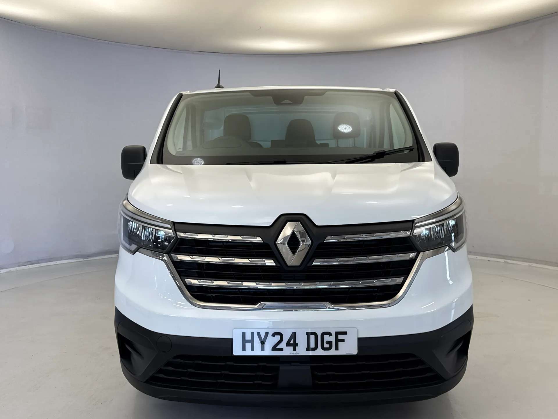 2024 RENAULT TRAFIC 2024 RENAULT TRAFIC
